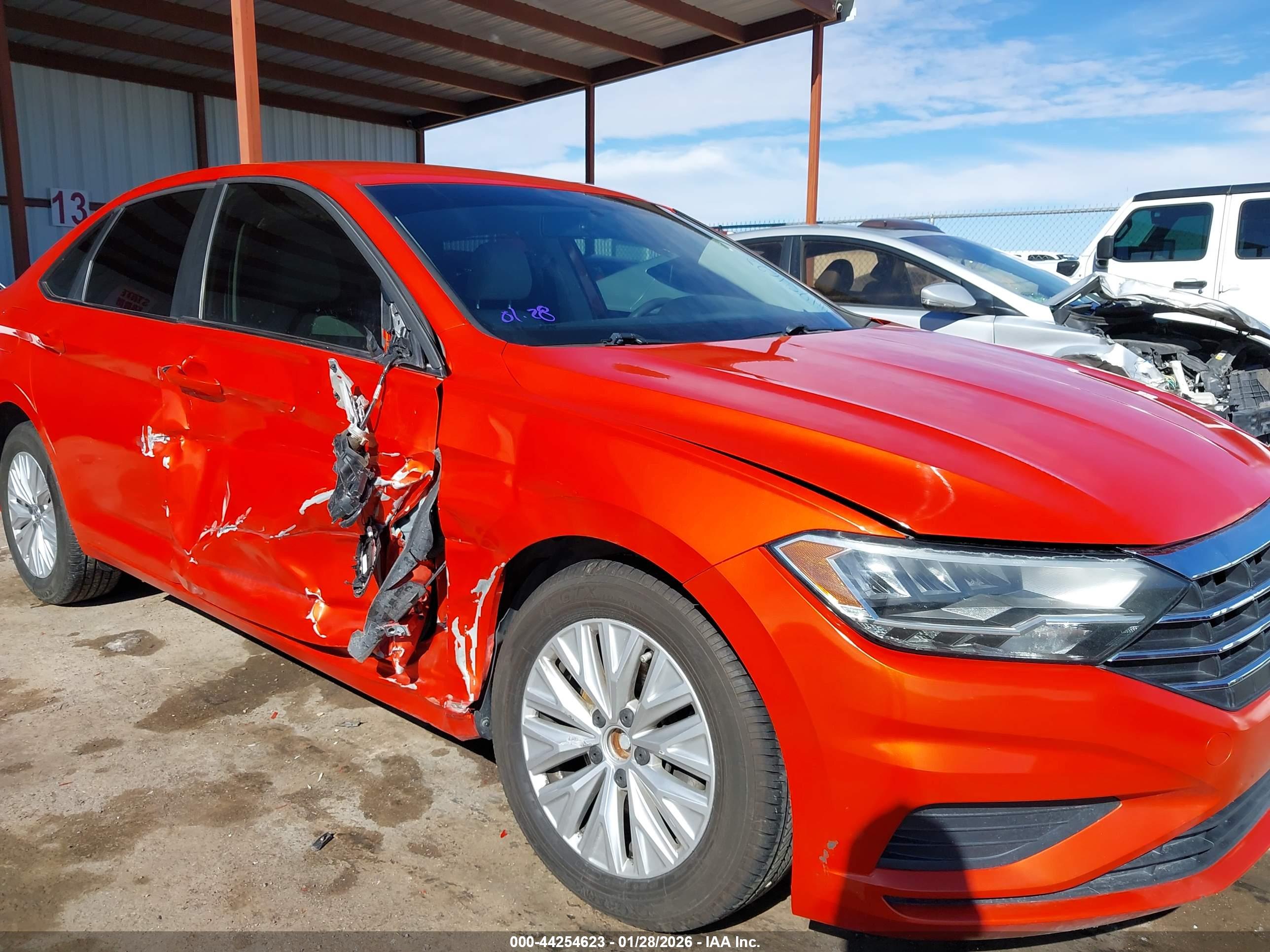 VOLKSWAGEN JETTA image 6