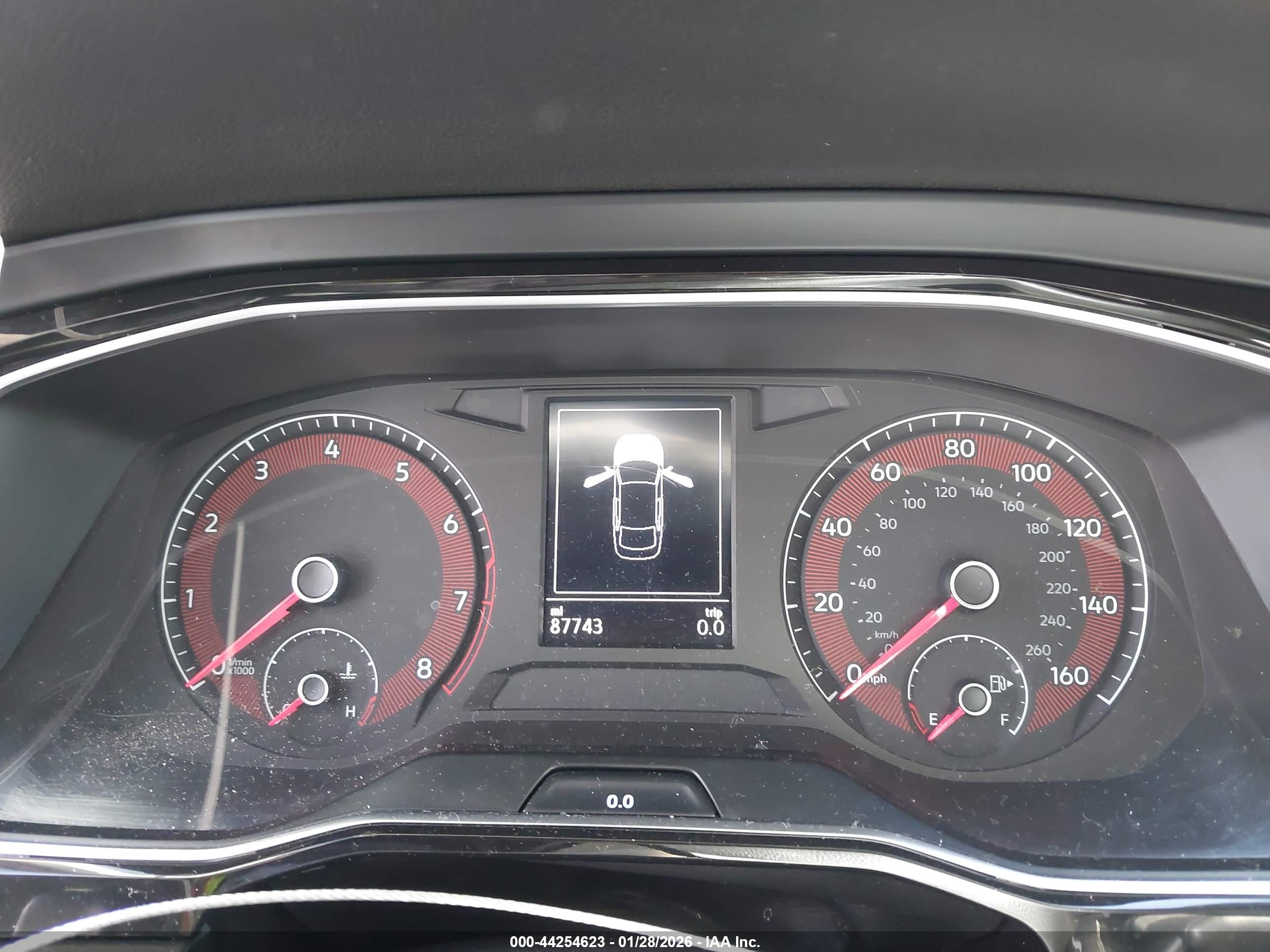 VOLKSWAGEN JETTA image 7