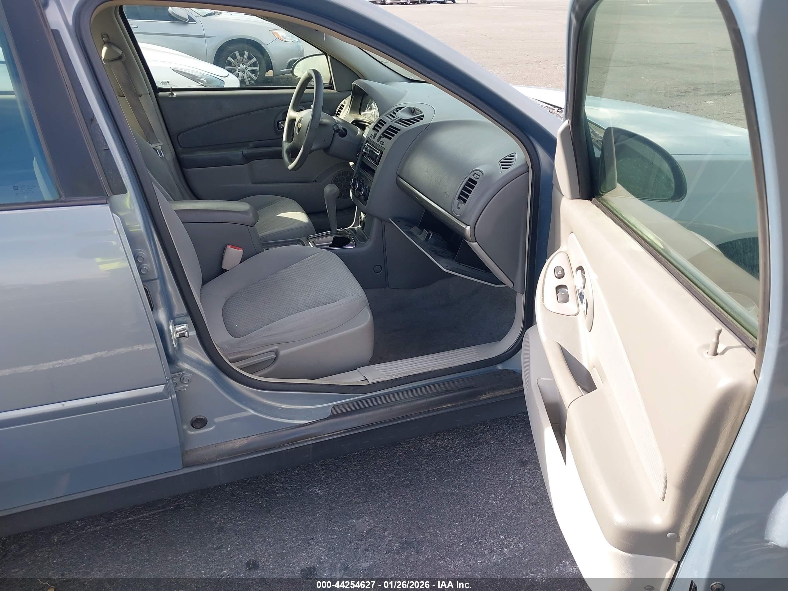 CHEVROLET MALIBU image 5