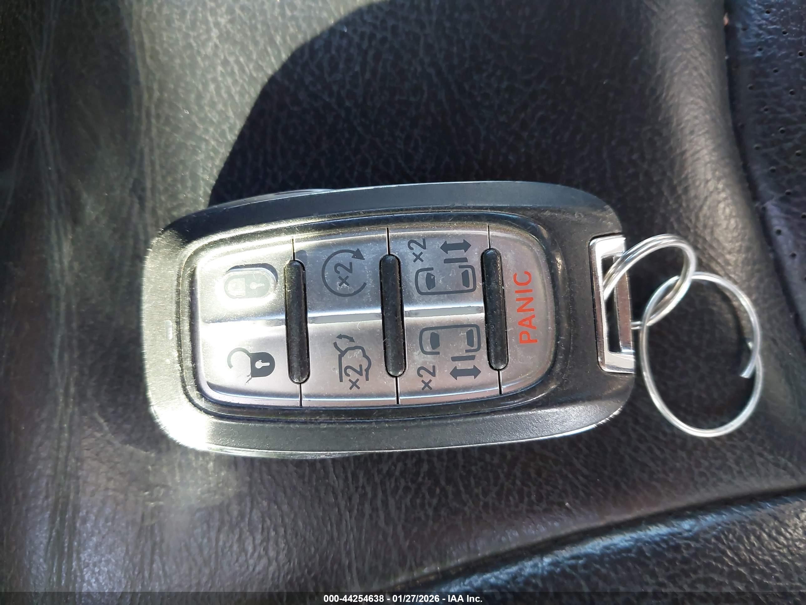 CHRYSLER PACIFICA image 11