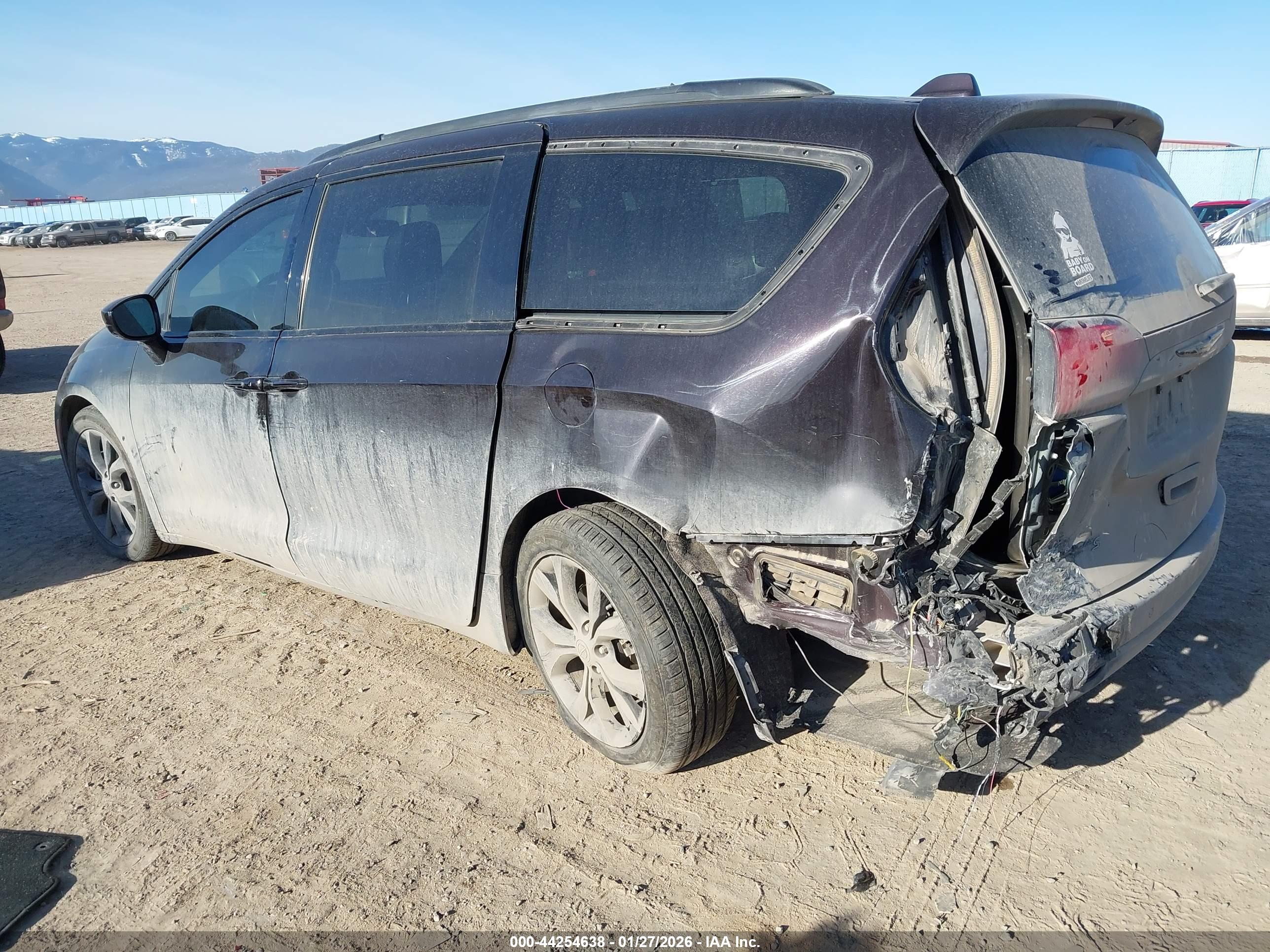 CHRYSLER PACIFICA image 3