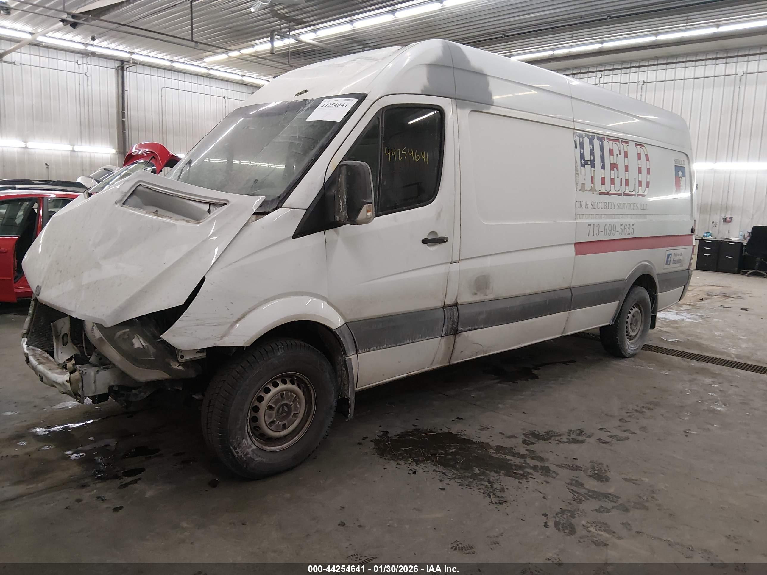 MERCEDES-BENZ SPRINTER image 2