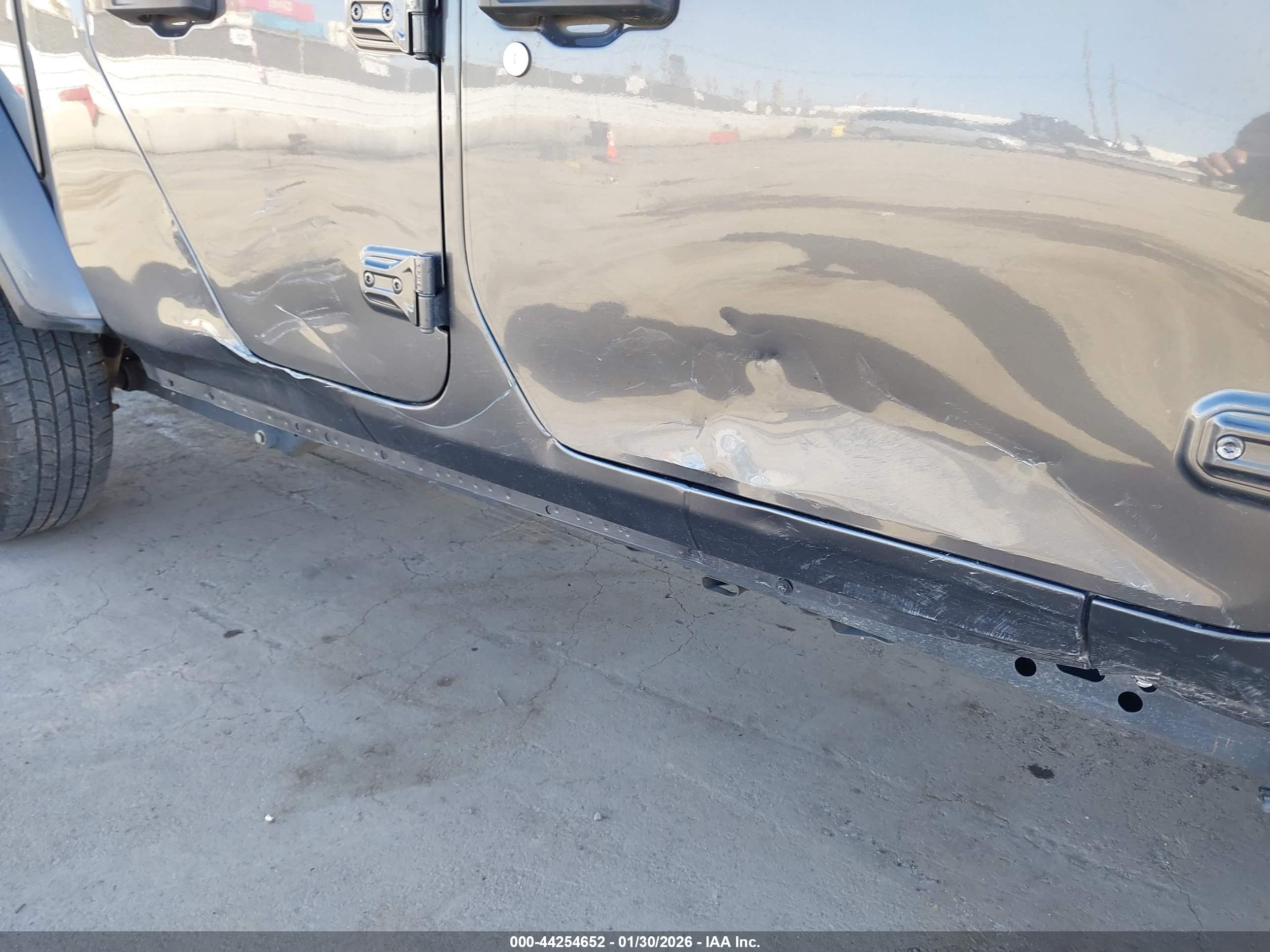 JEEP GLADIATOR image 6