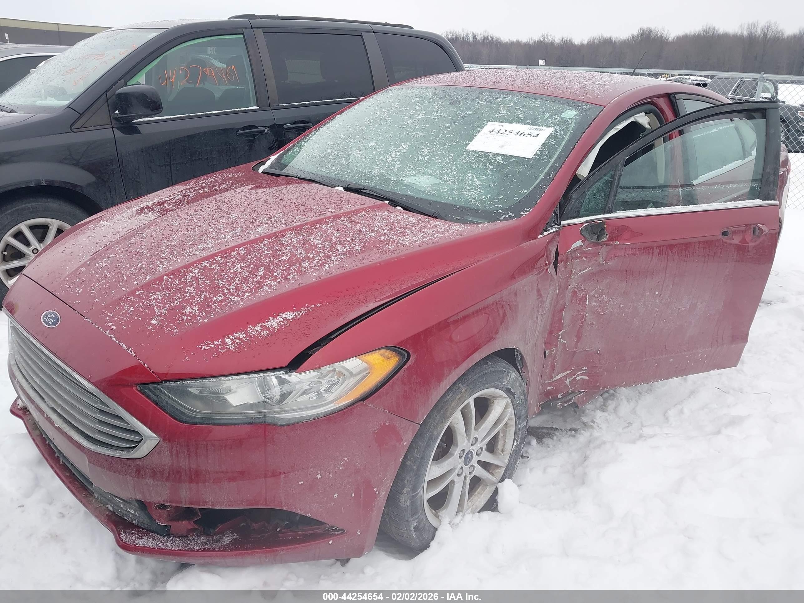 FORD FUSION image 2