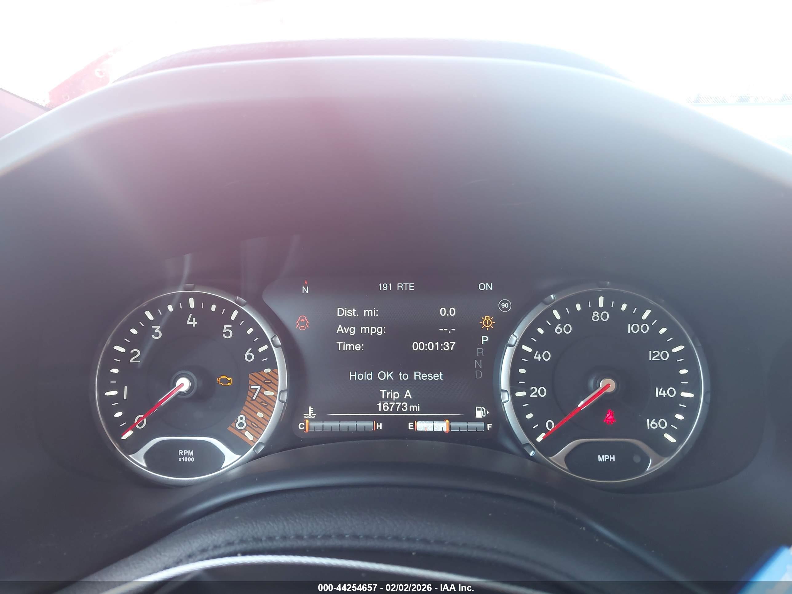JEEP RENEGADE image 7