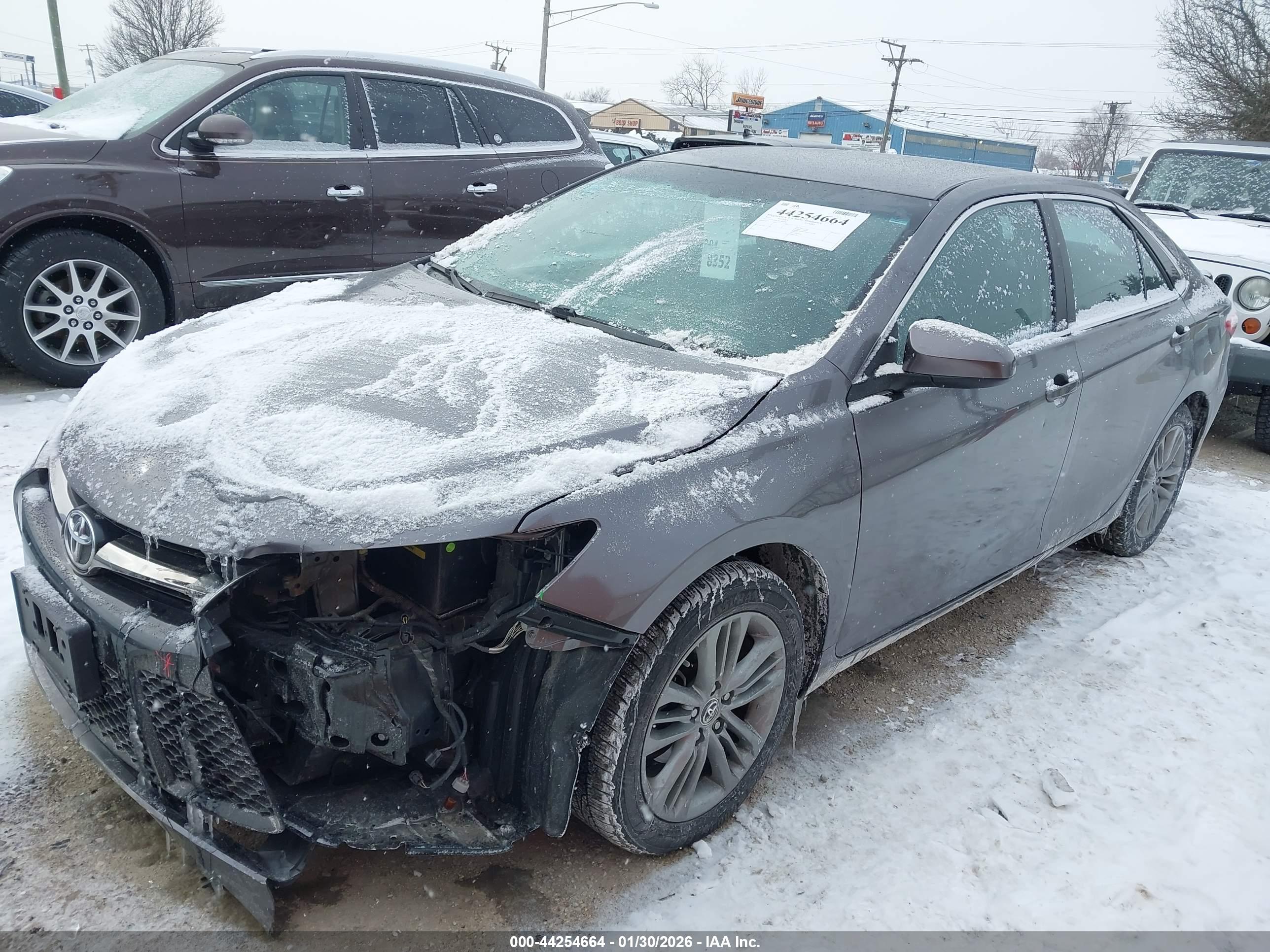 TOYOTA CAMRY image 2