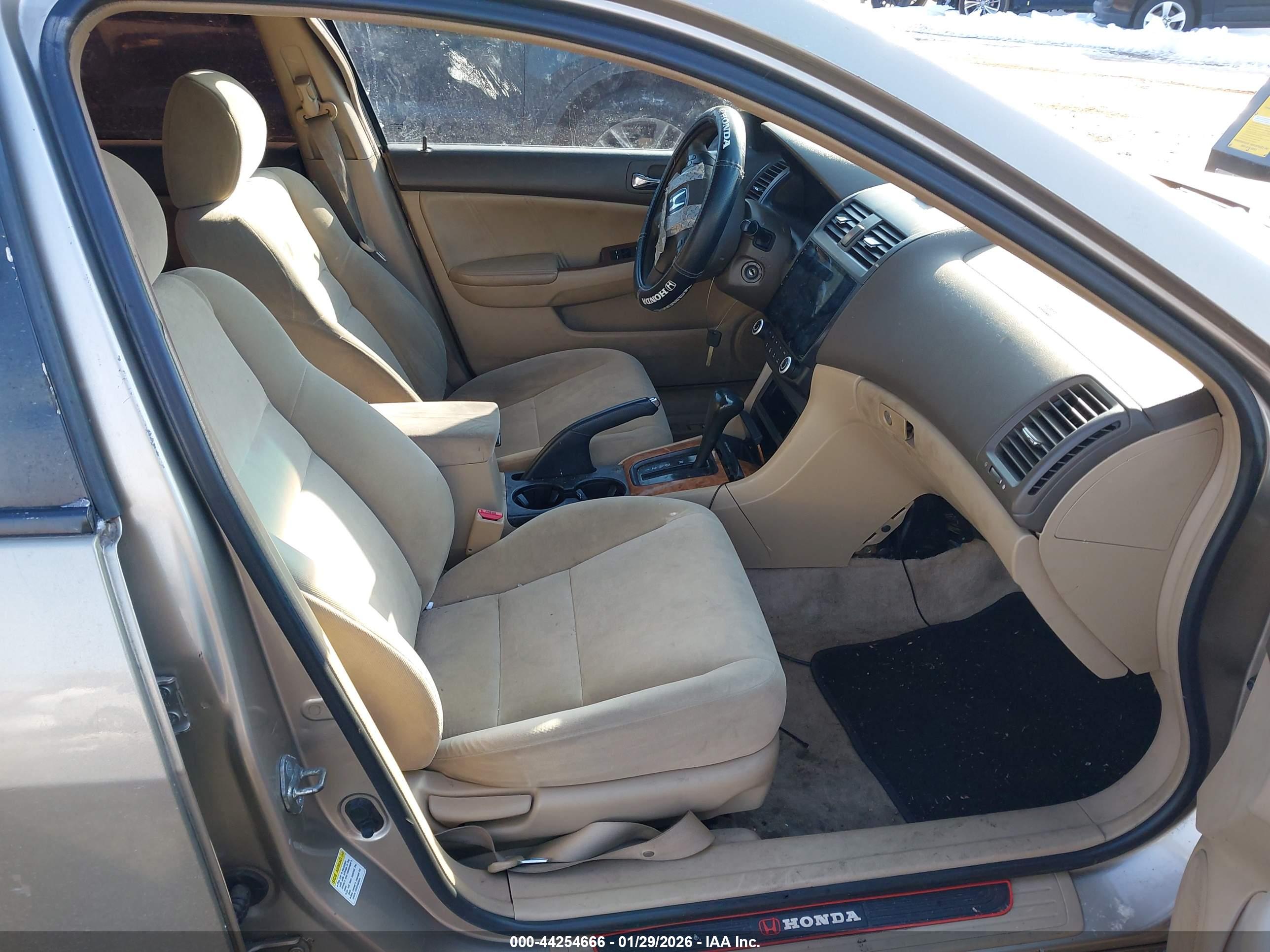 HONDA ACCORD image 5