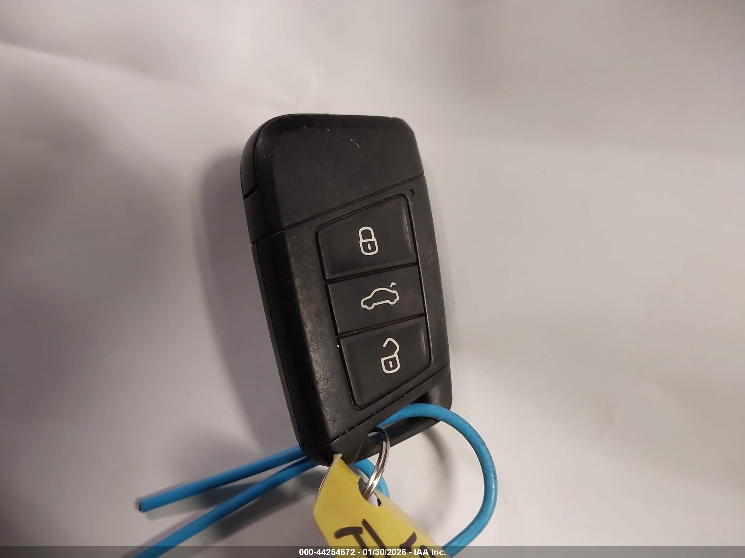 VOLKSWAGEN JETTA image 11