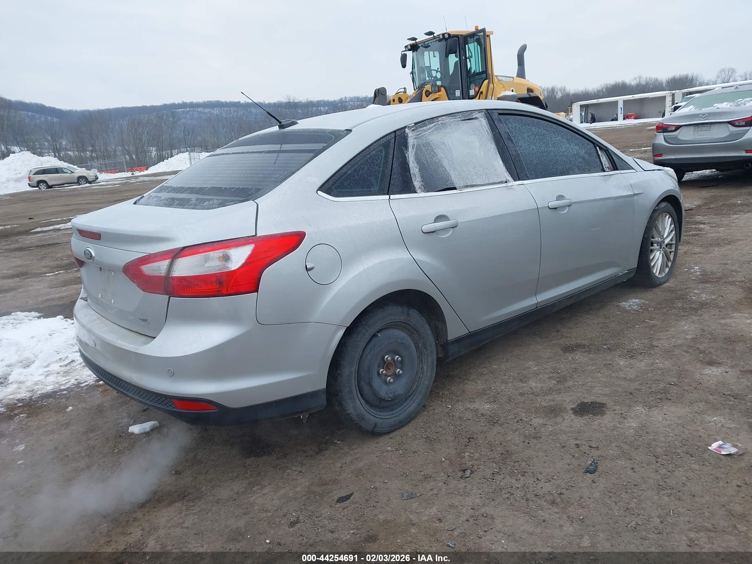FORD FOCUS image 4