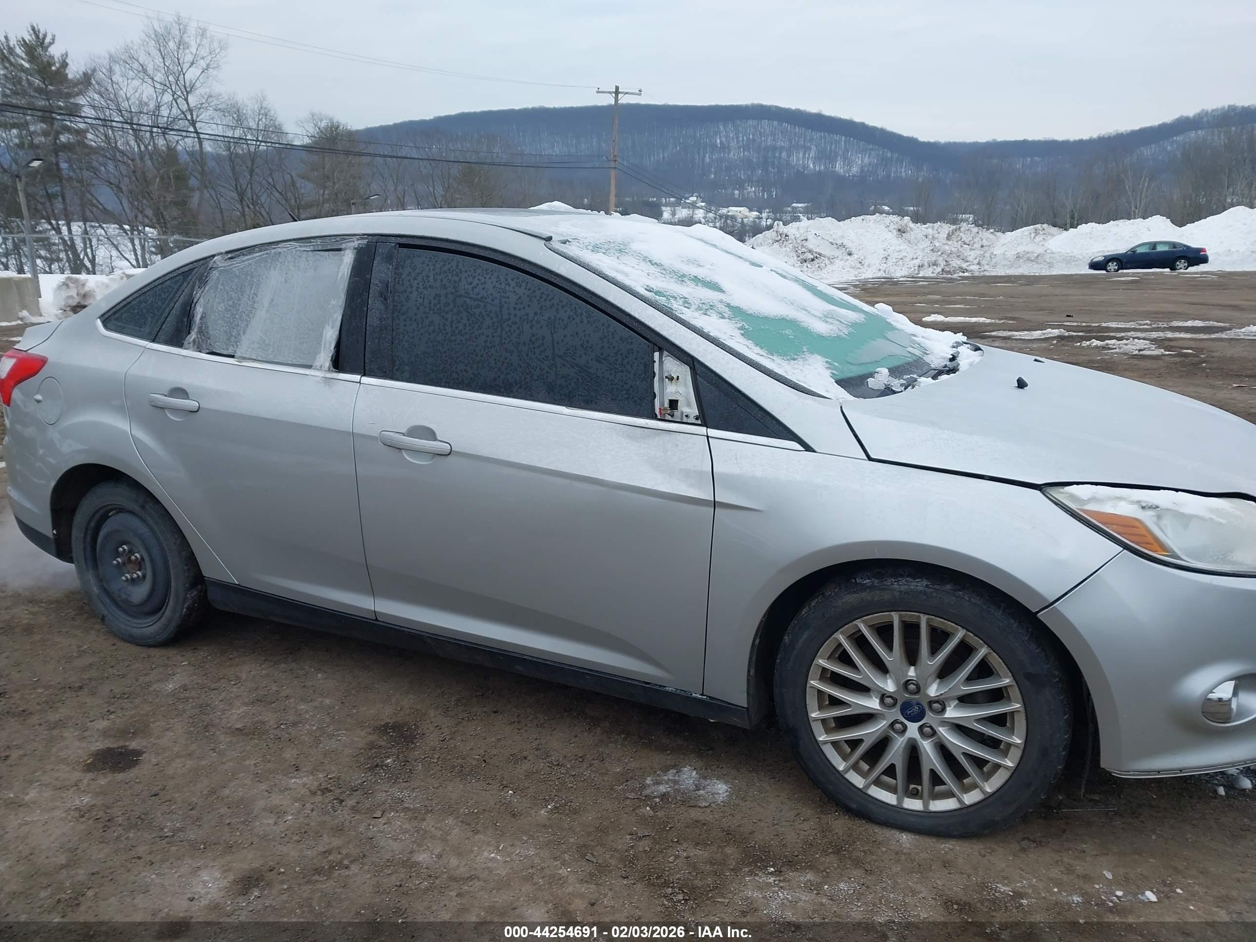 FORD FOCUS image 6