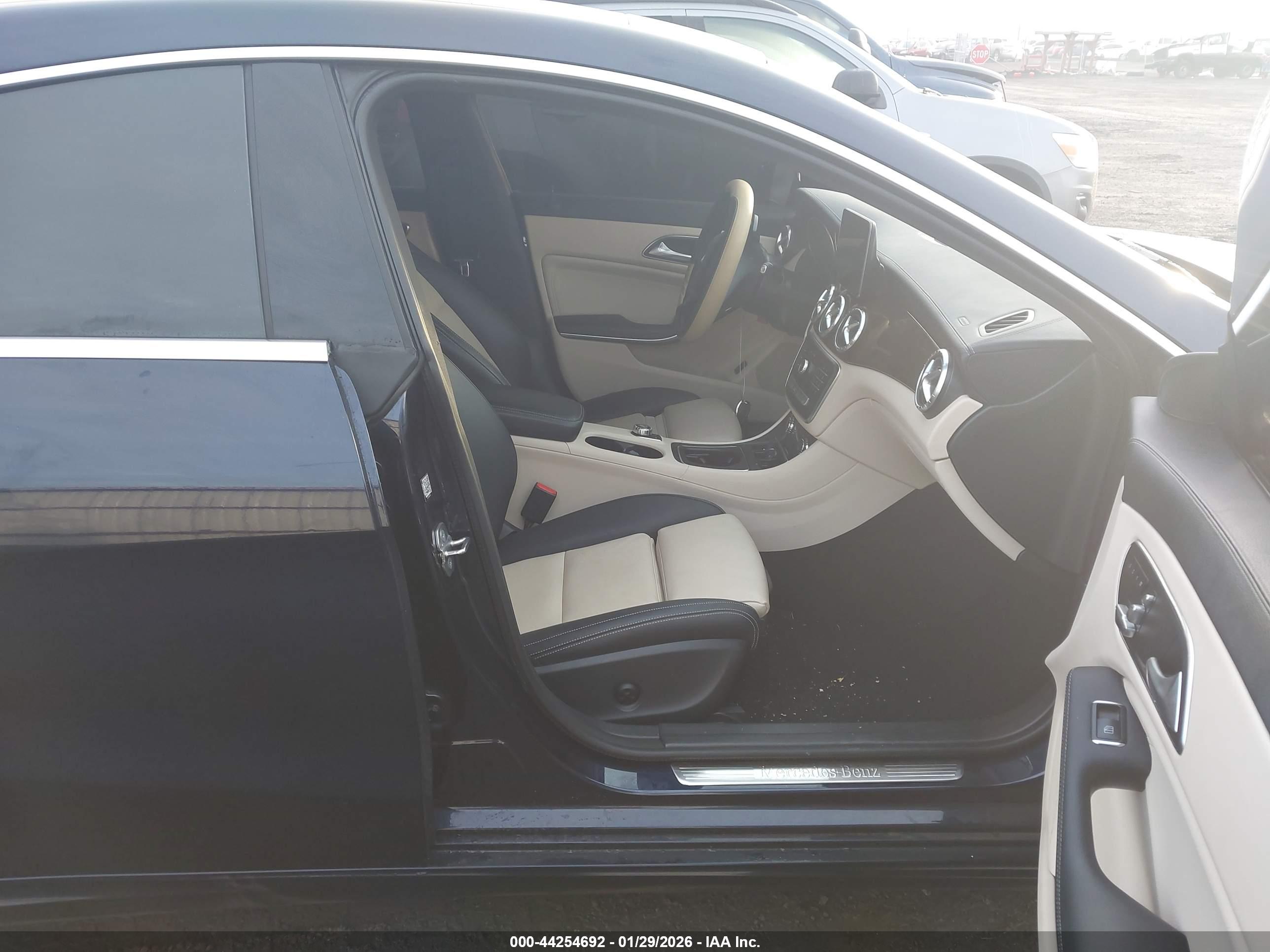 MERCEDES-BENZ CLA image 5