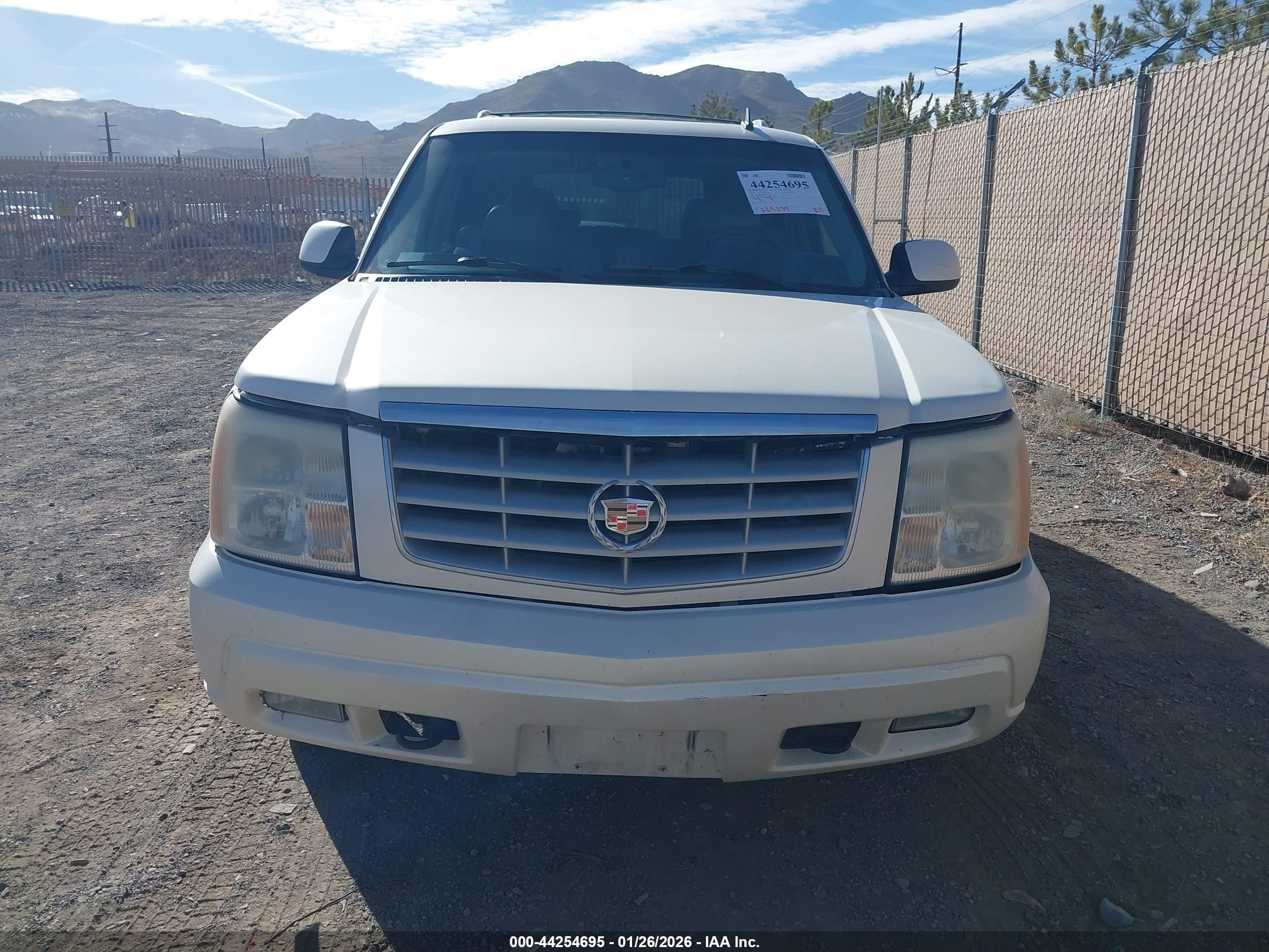 CADILLAC ESCALADE image 6