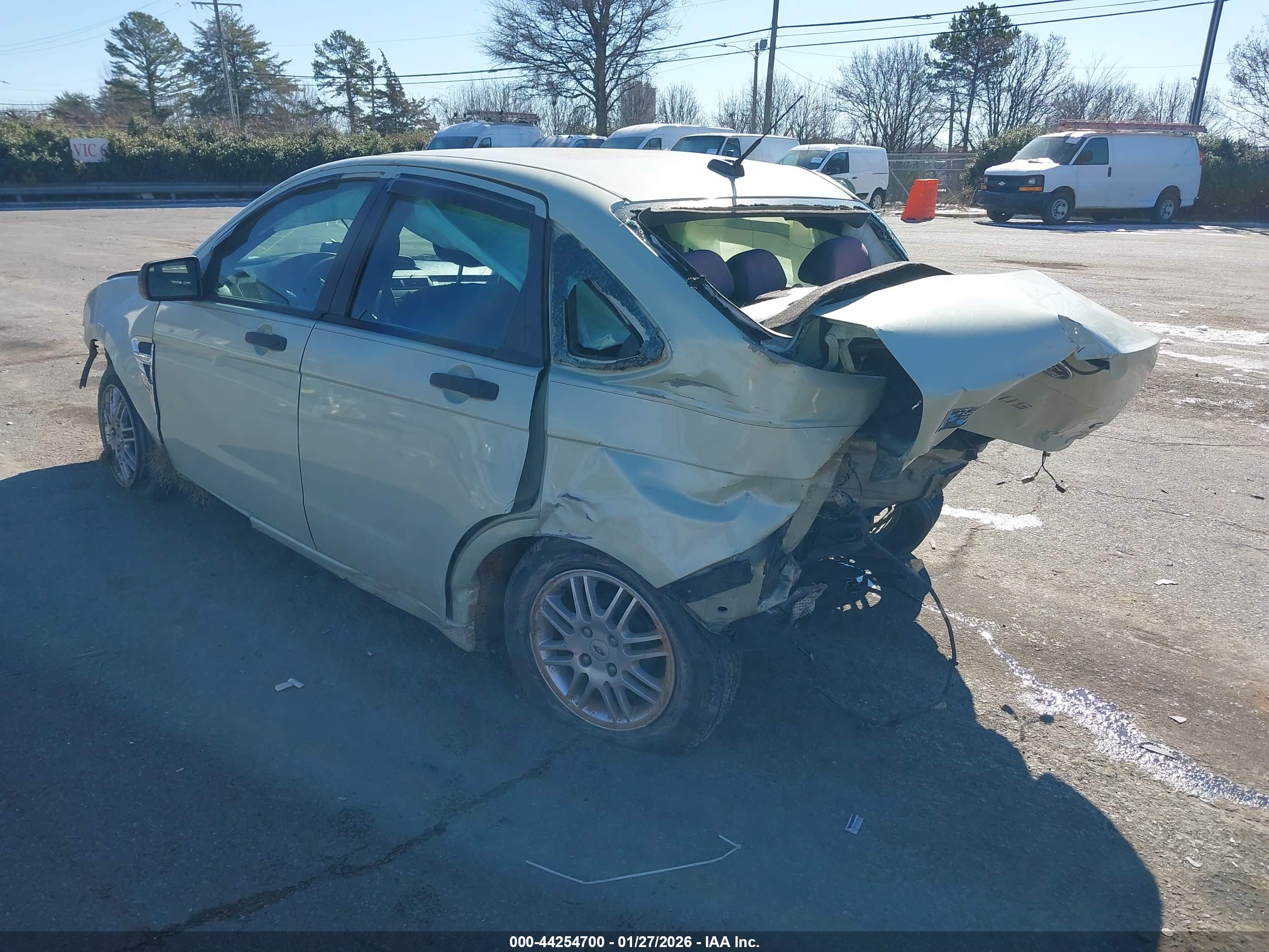 FORD FOCUS image 3