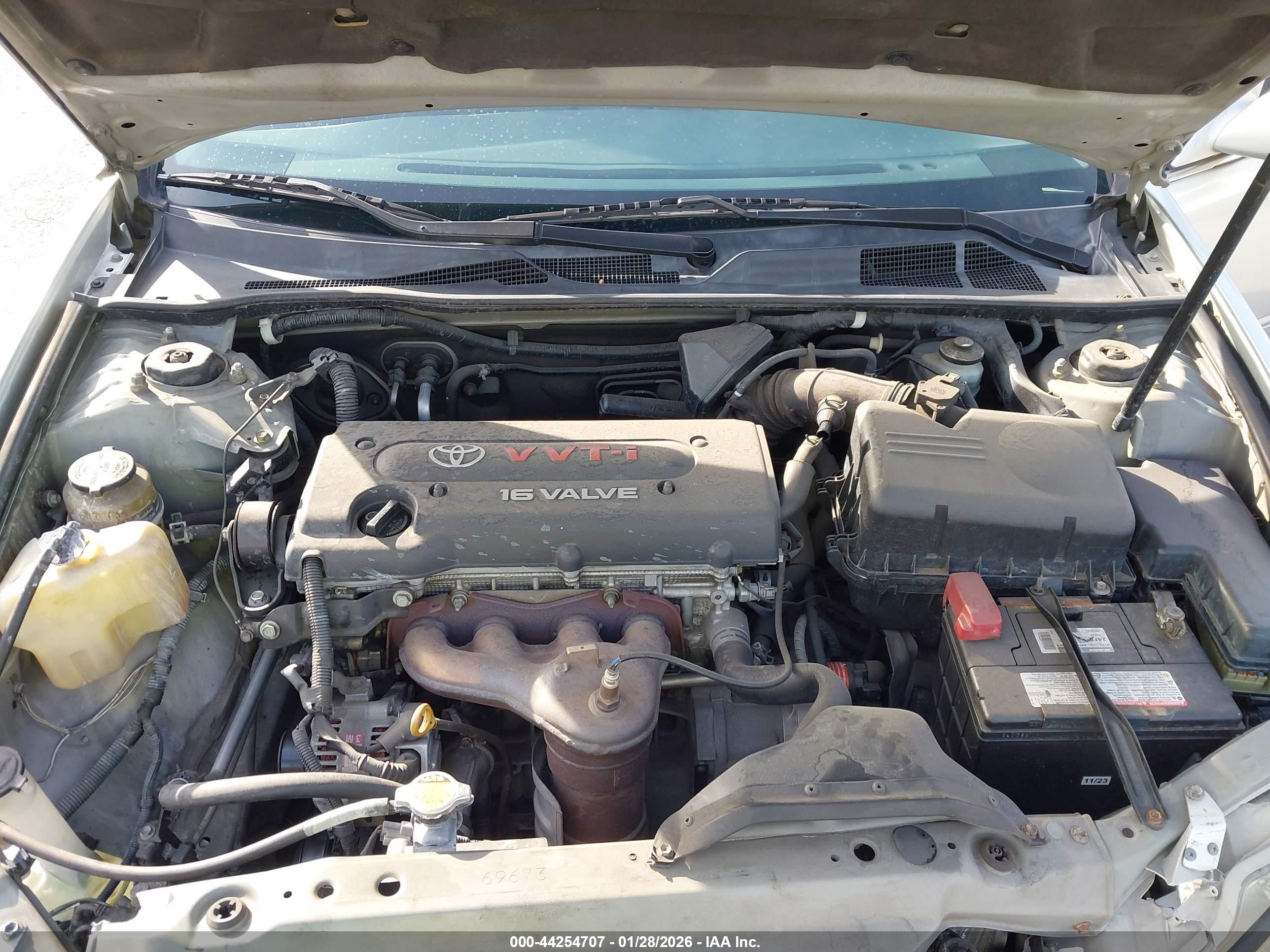 TOYOTA CAMRY image 10