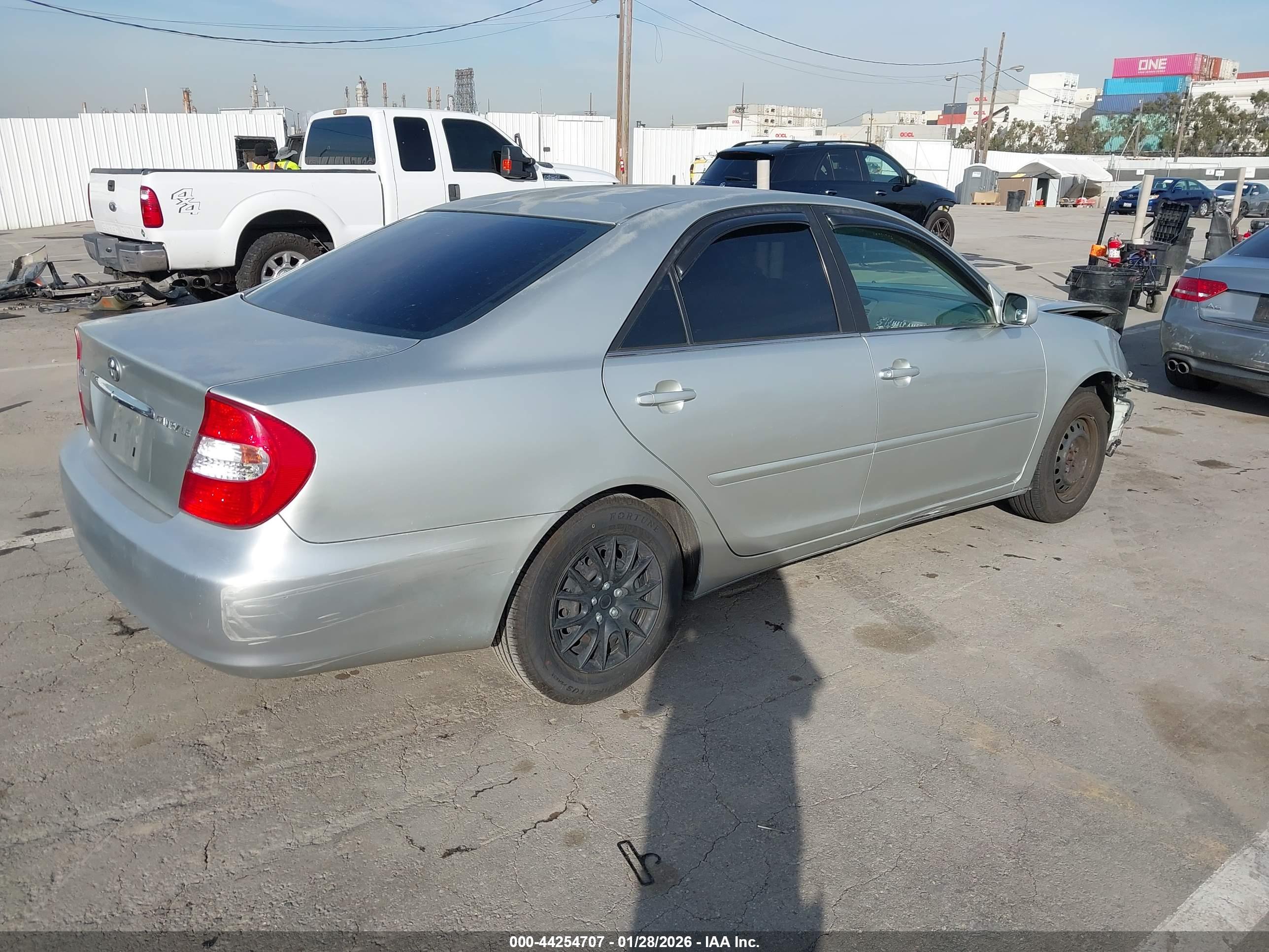 TOYOTA CAMRY image 4
