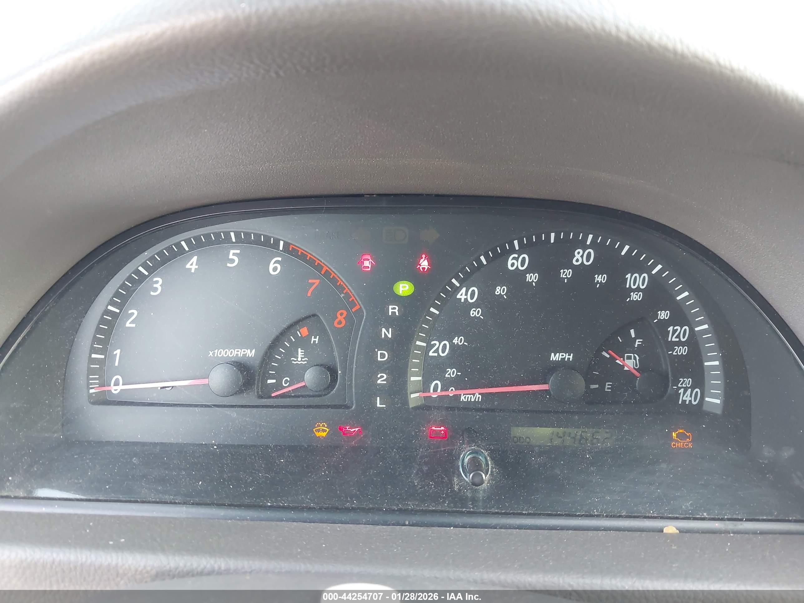TOYOTA CAMRY image 7