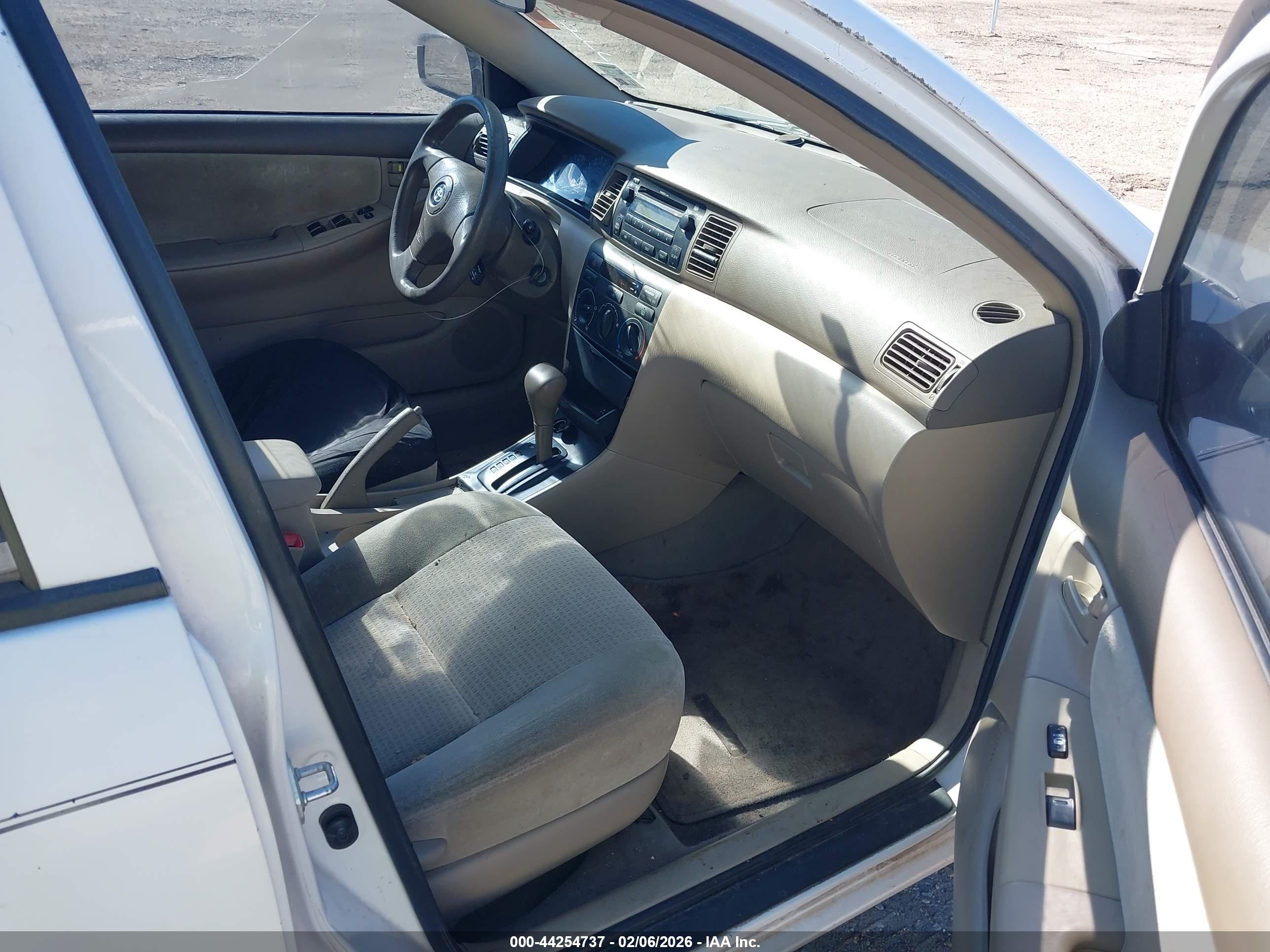 TOYOTA COROLLA image 5