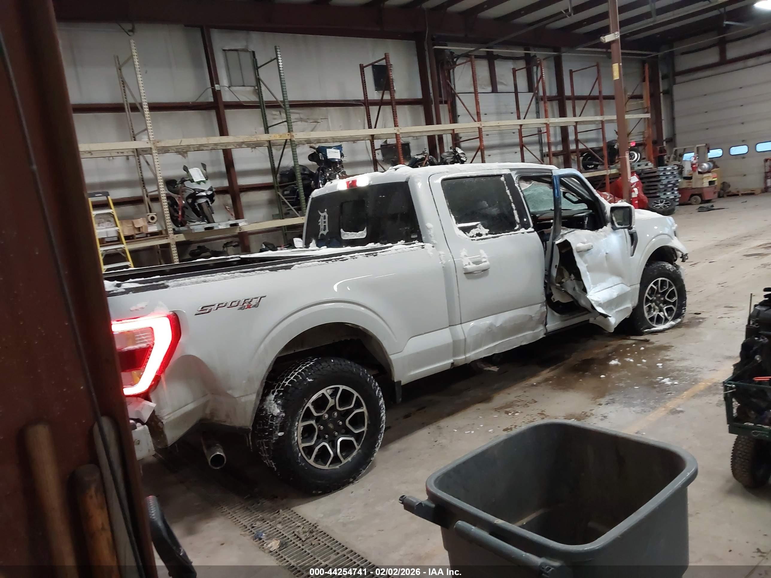 FORD F-150 image 4