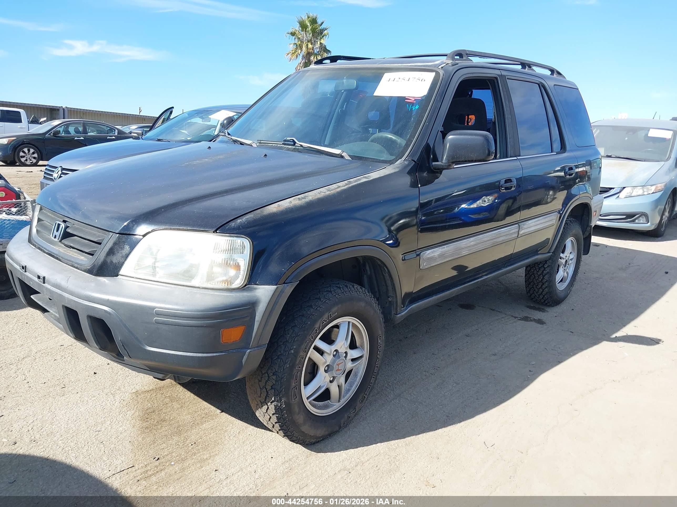 HONDA CR-V image 2