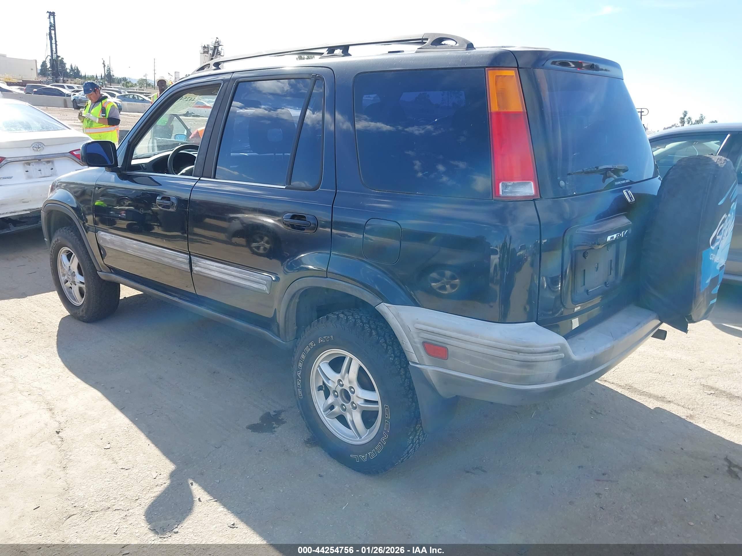 HONDA CR-V image 3