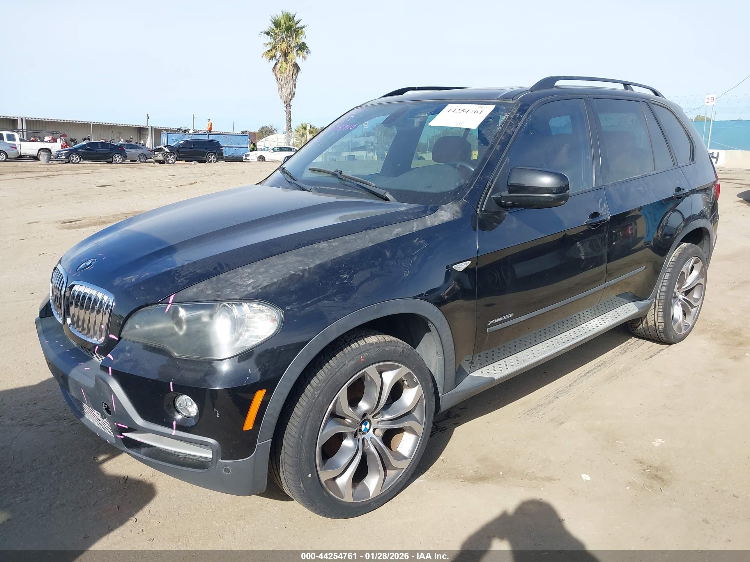 BMW X5 image 2