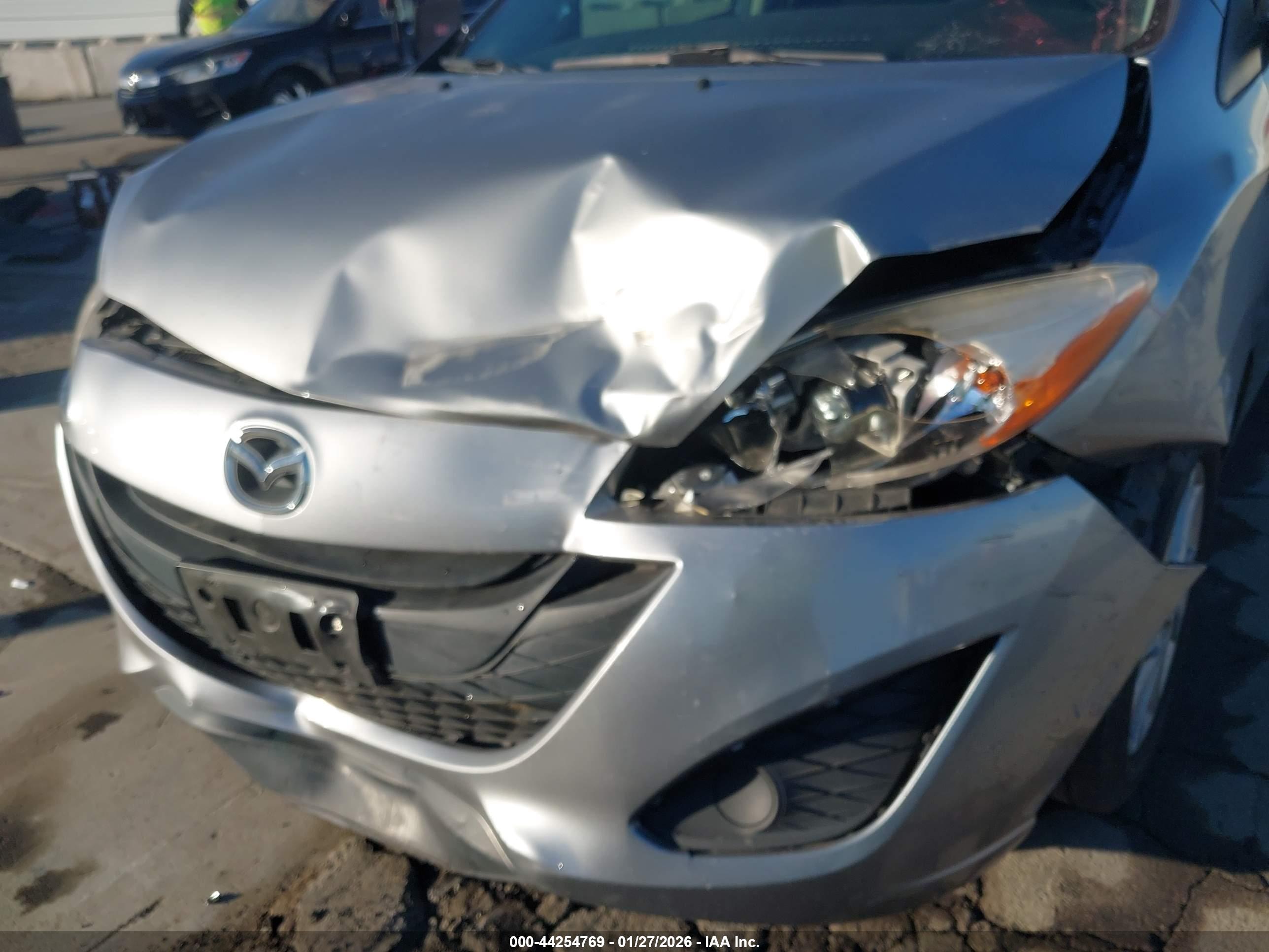MAZDA MAZDA5 image 6