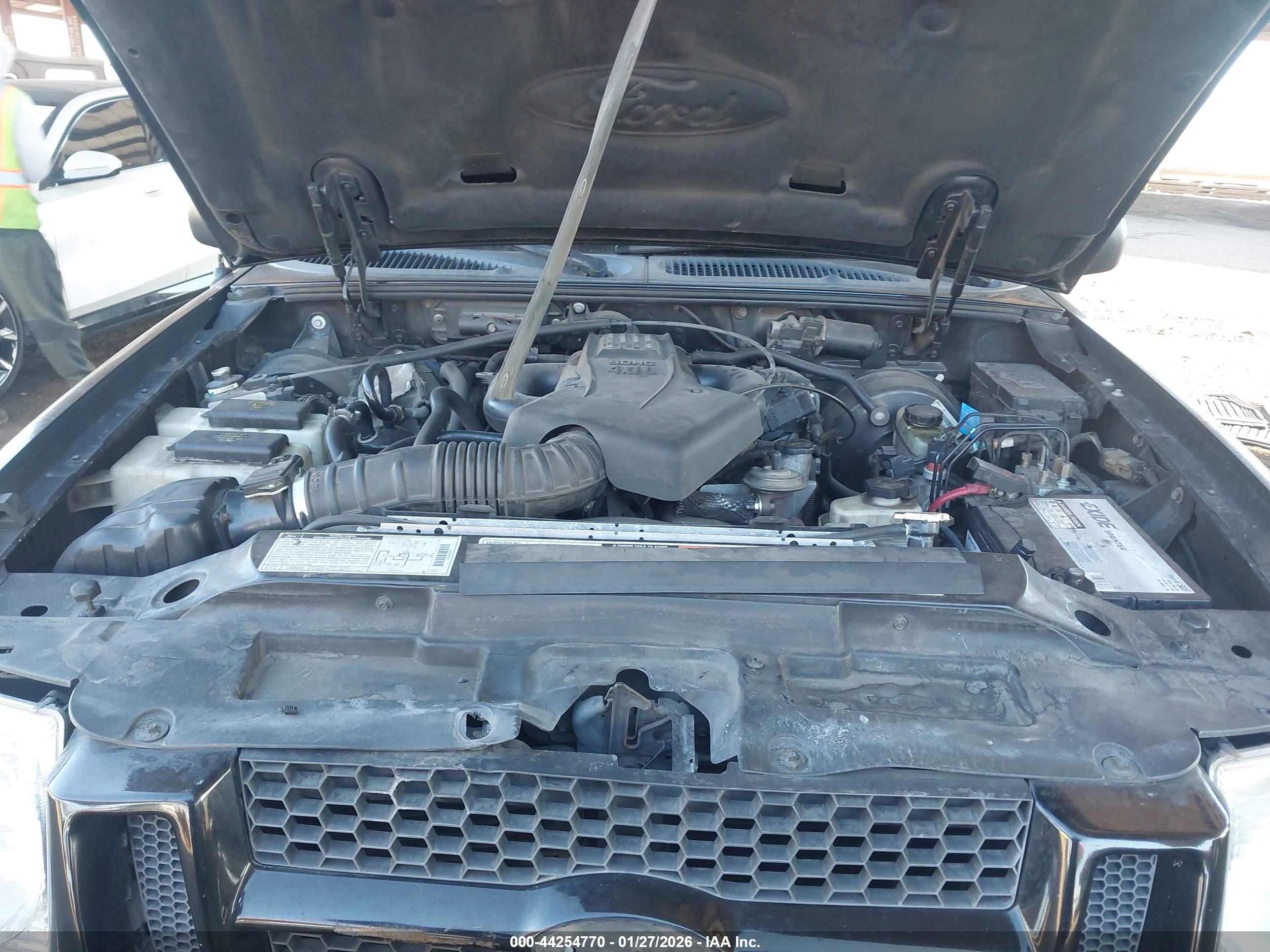 FORD EXPLORER image 10