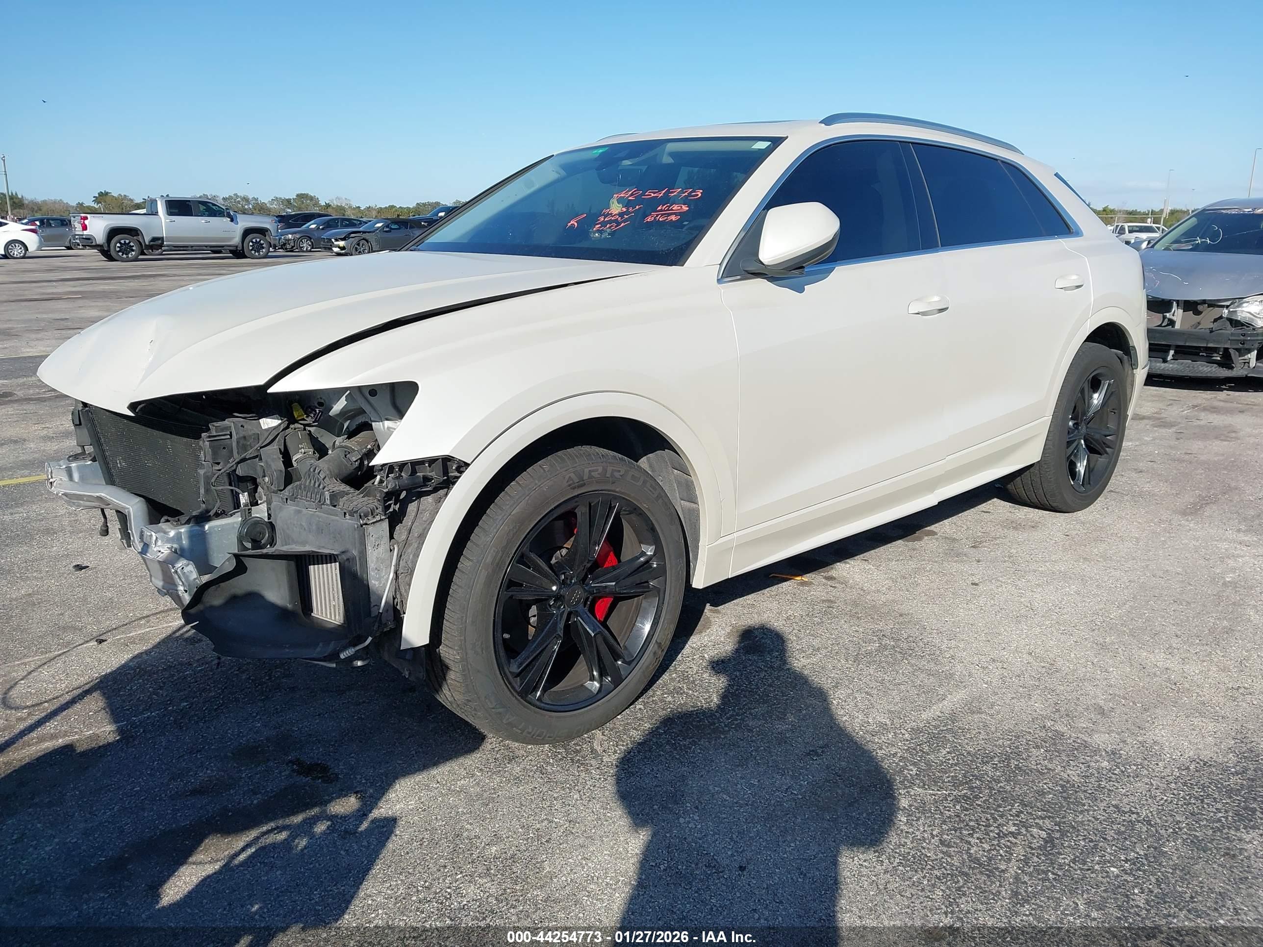 AUDI Q8 image 2