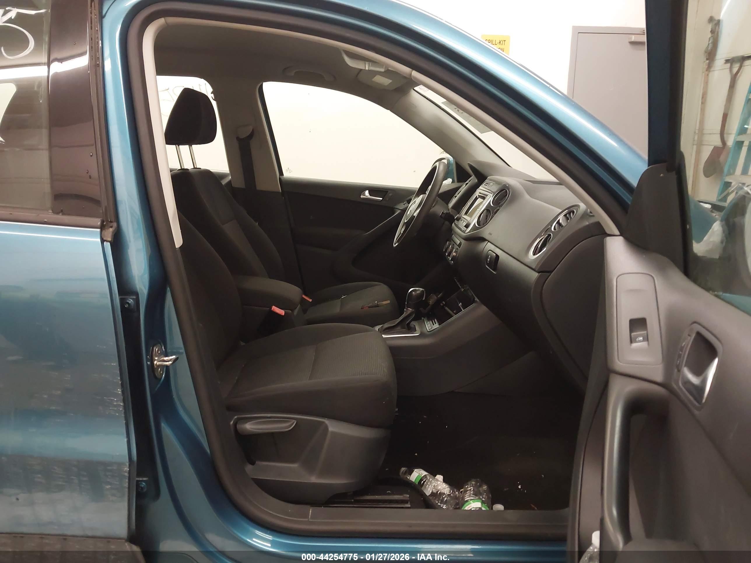 VOLKSWAGEN TIGUAN image 5
