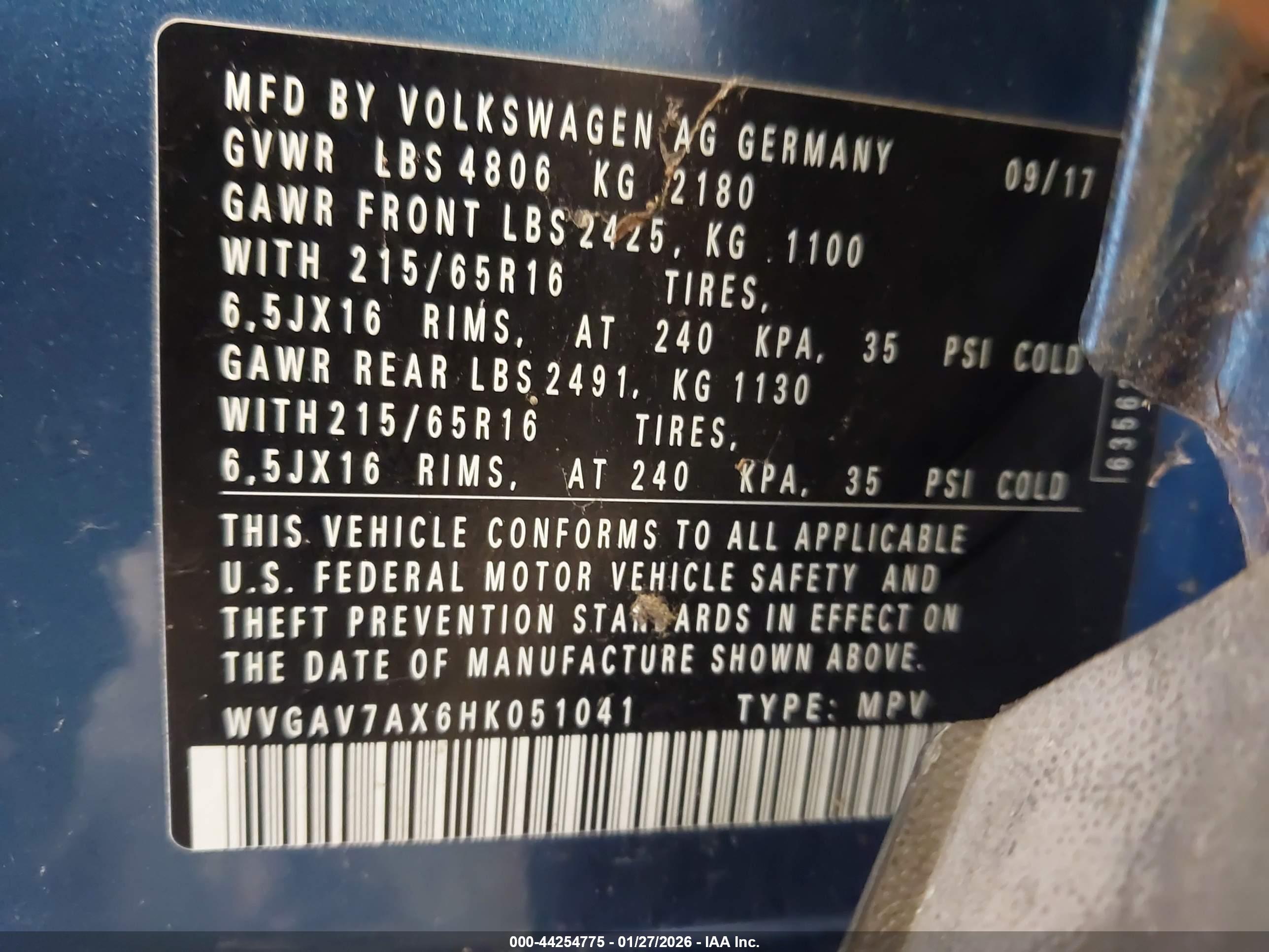 VOLKSWAGEN TIGUAN image 9