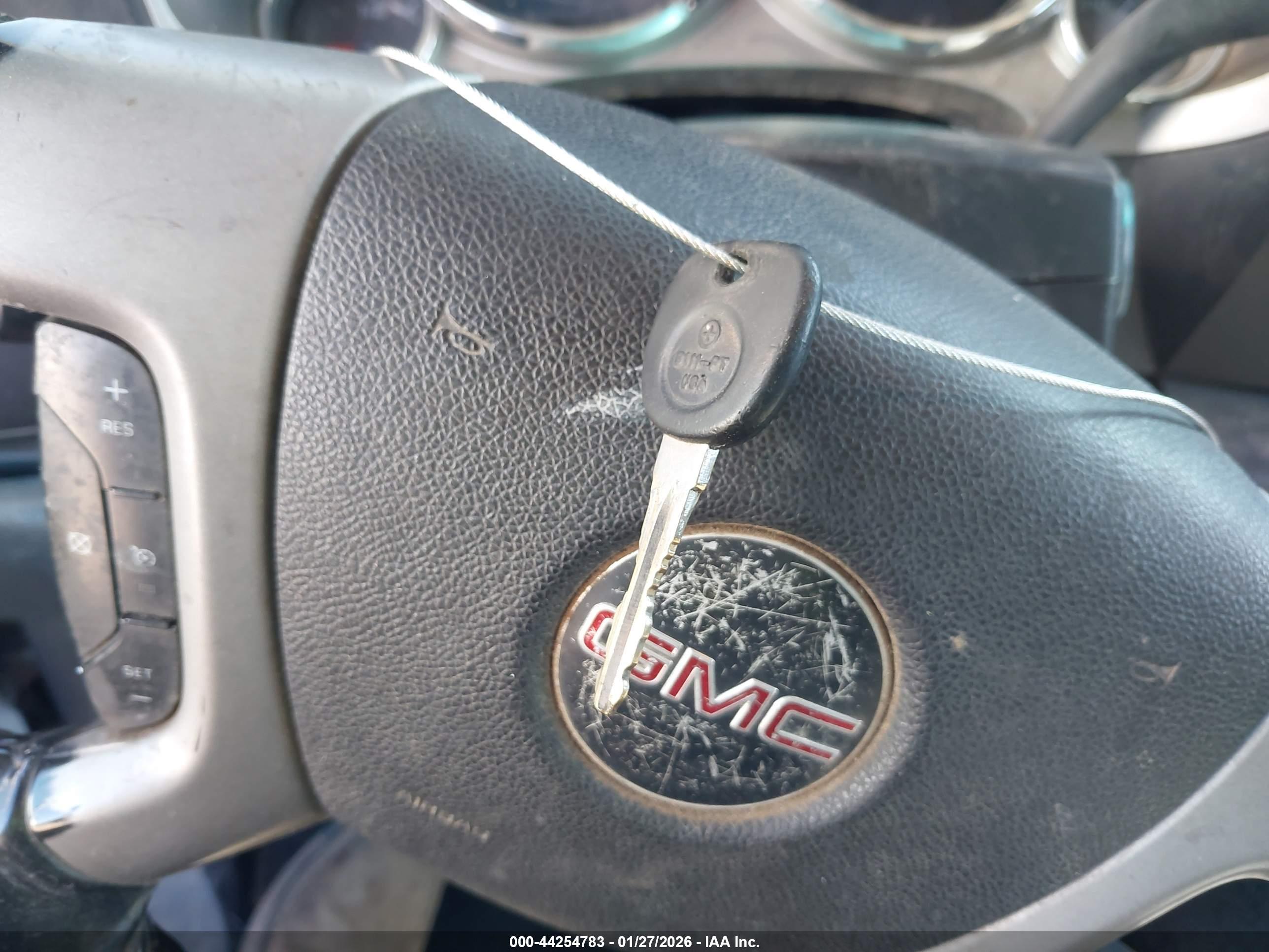 GMC SIERRA image 11