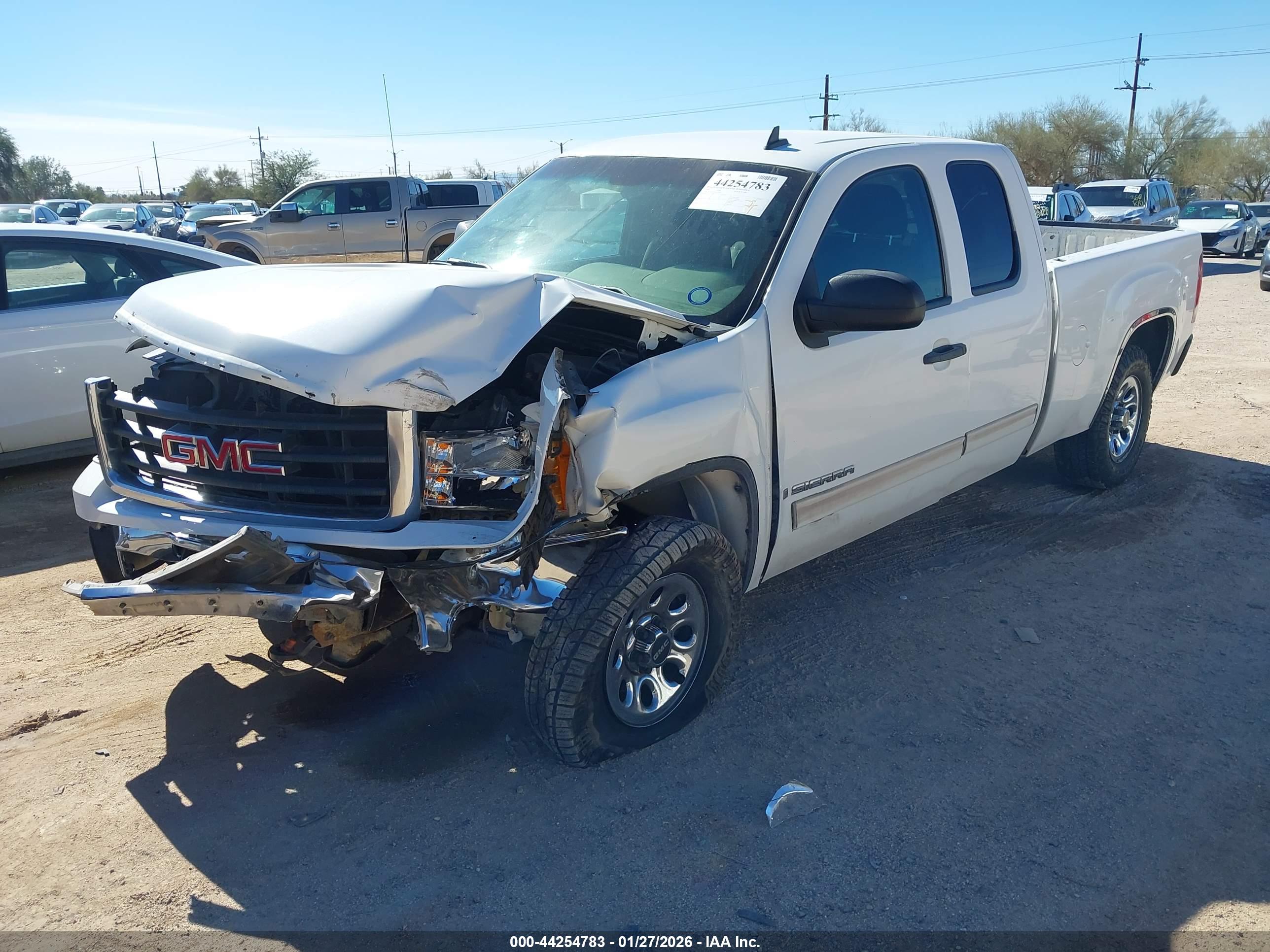 GMC SIERRA image 2