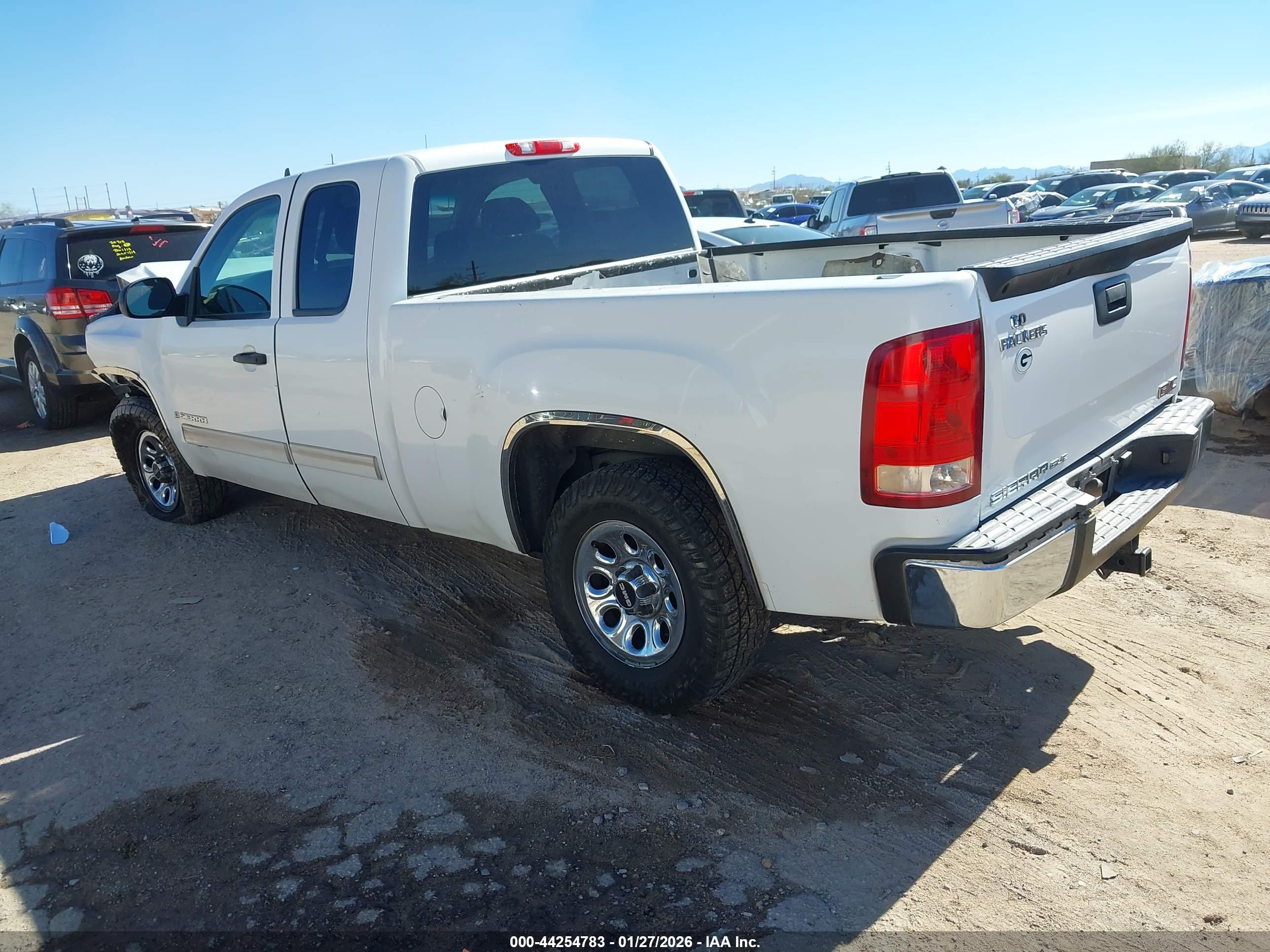 GMC SIERRA image 3