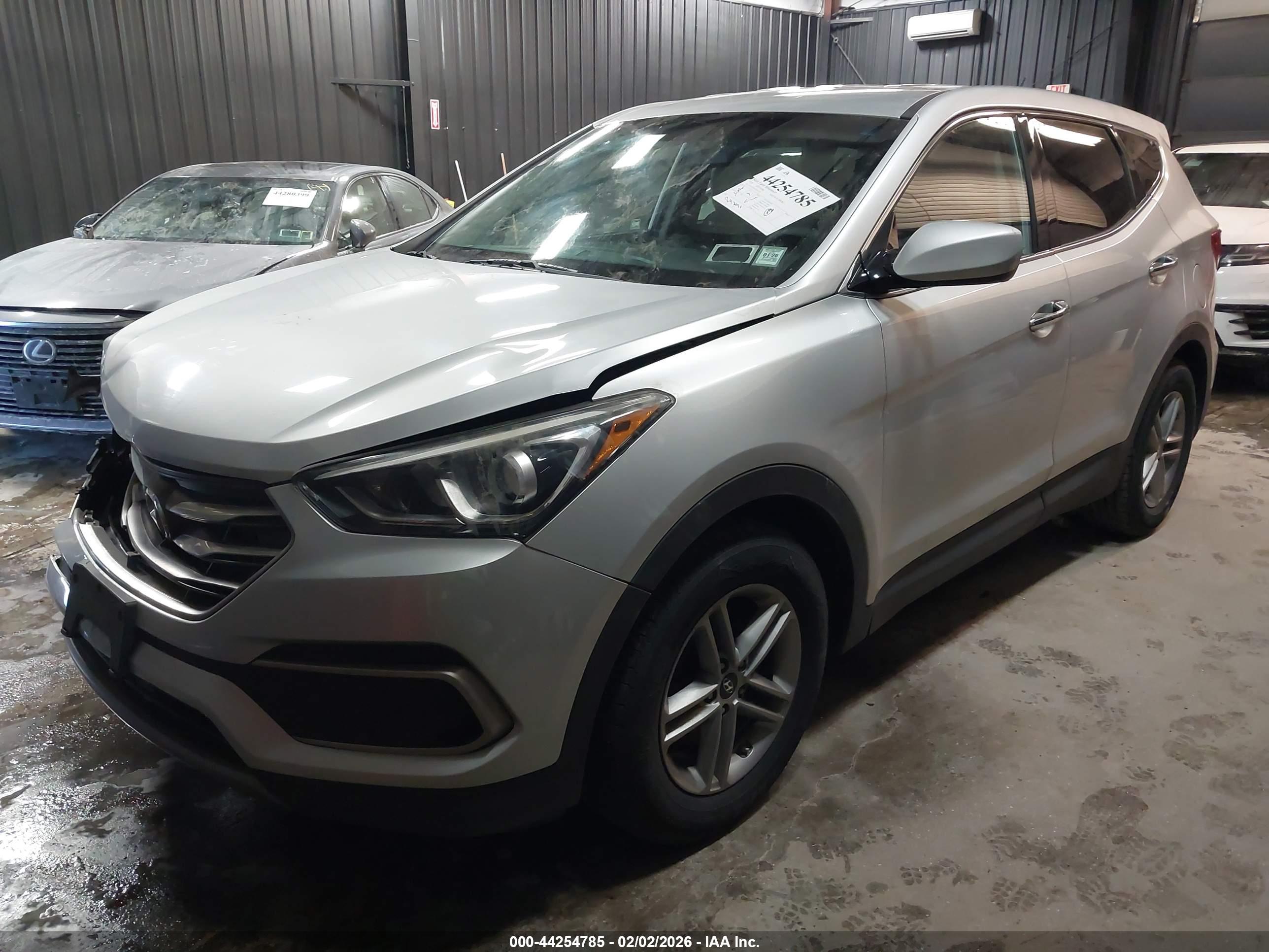 HYUNDAI SANTA image 2