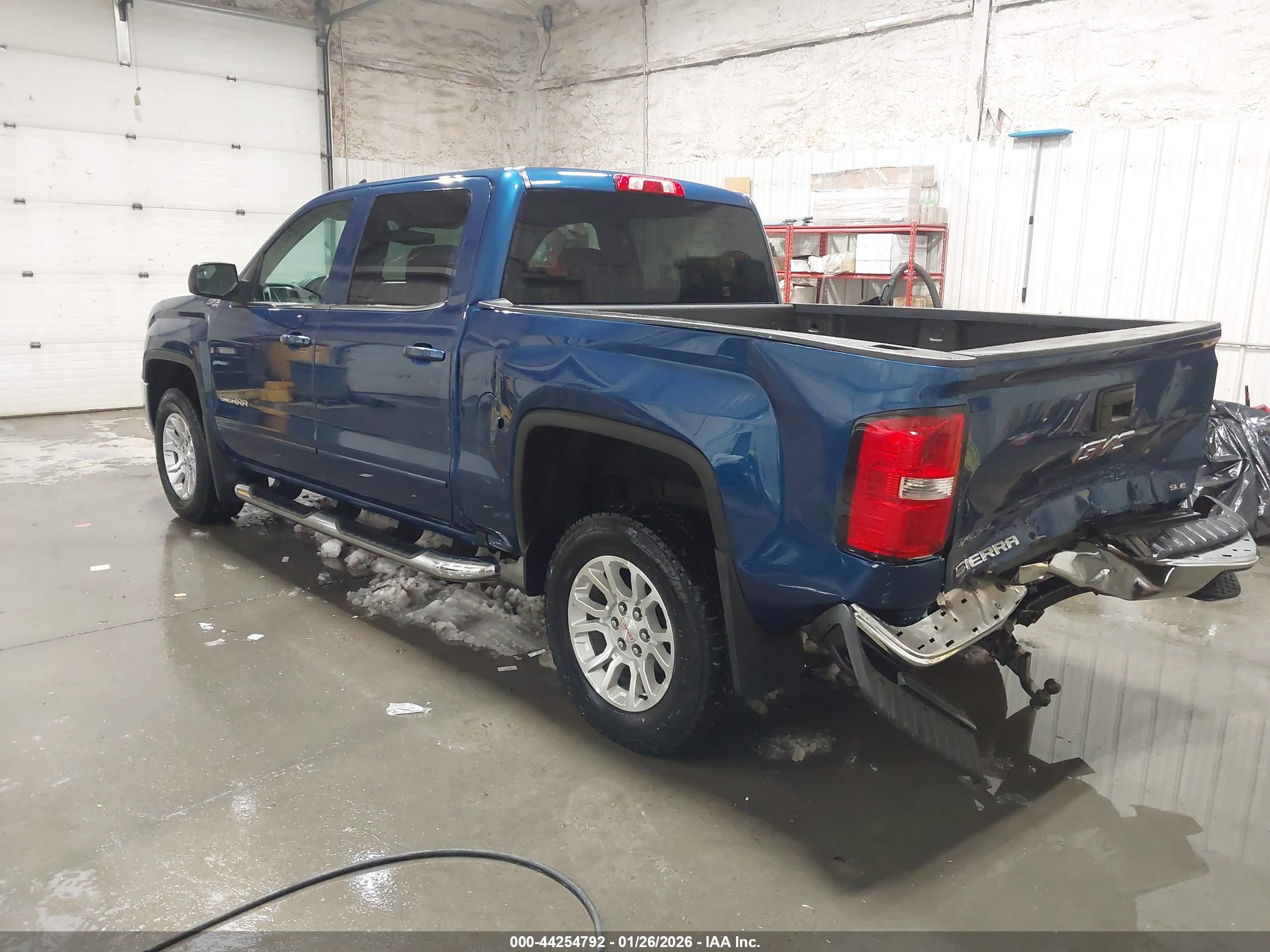 GMC SIERRA image 3