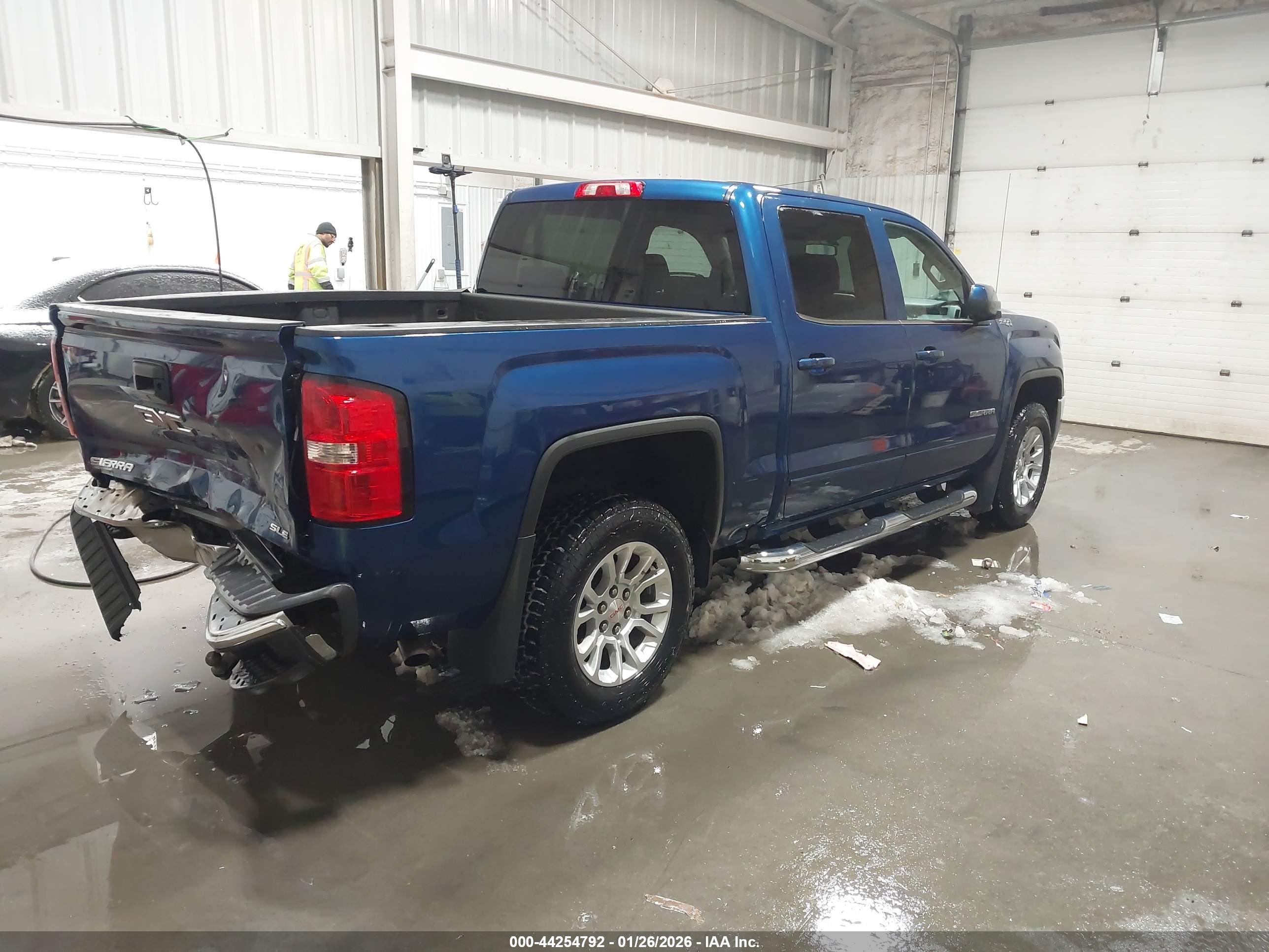 GMC SIERRA image 4