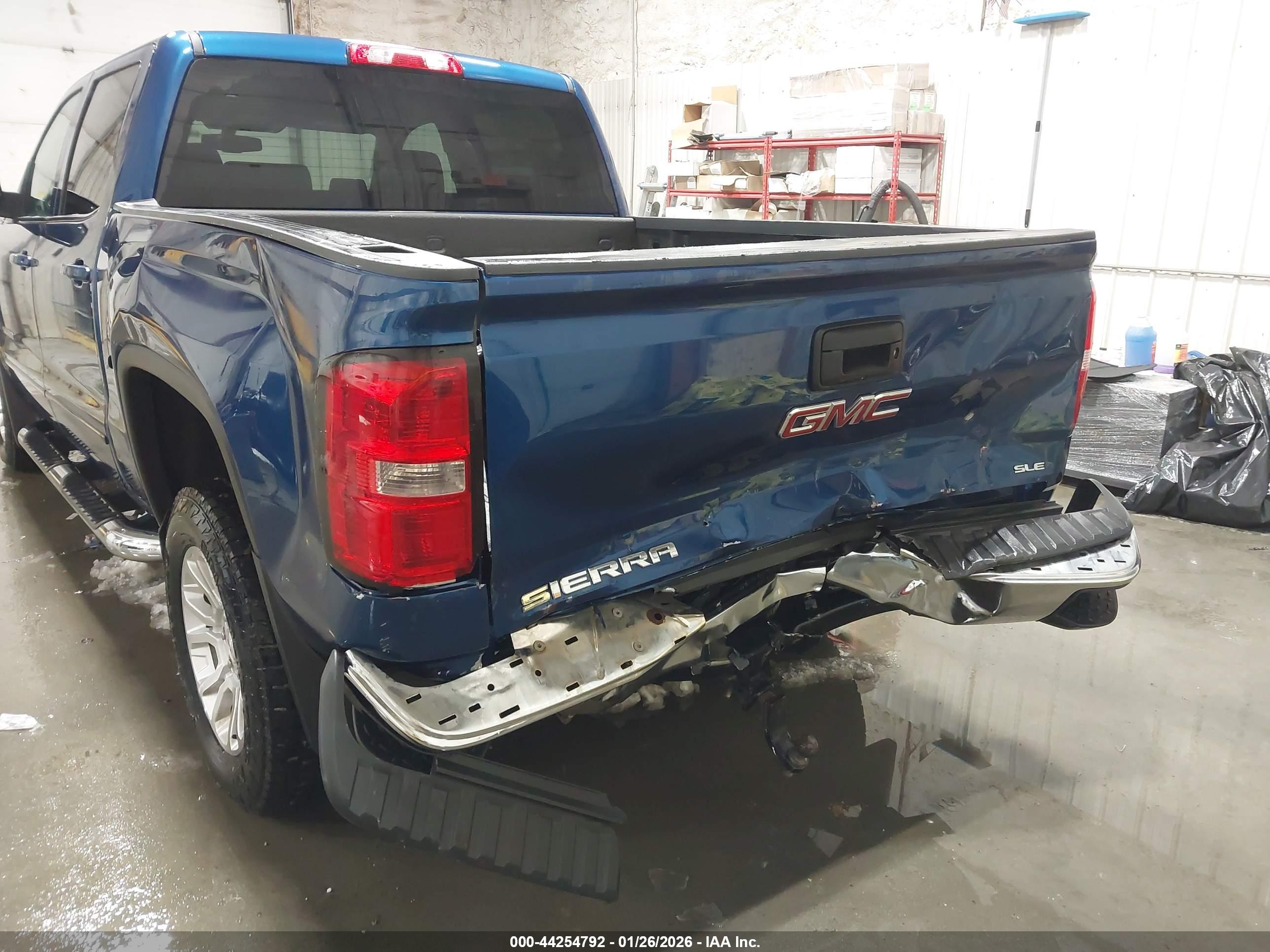 GMC SIERRA image 6