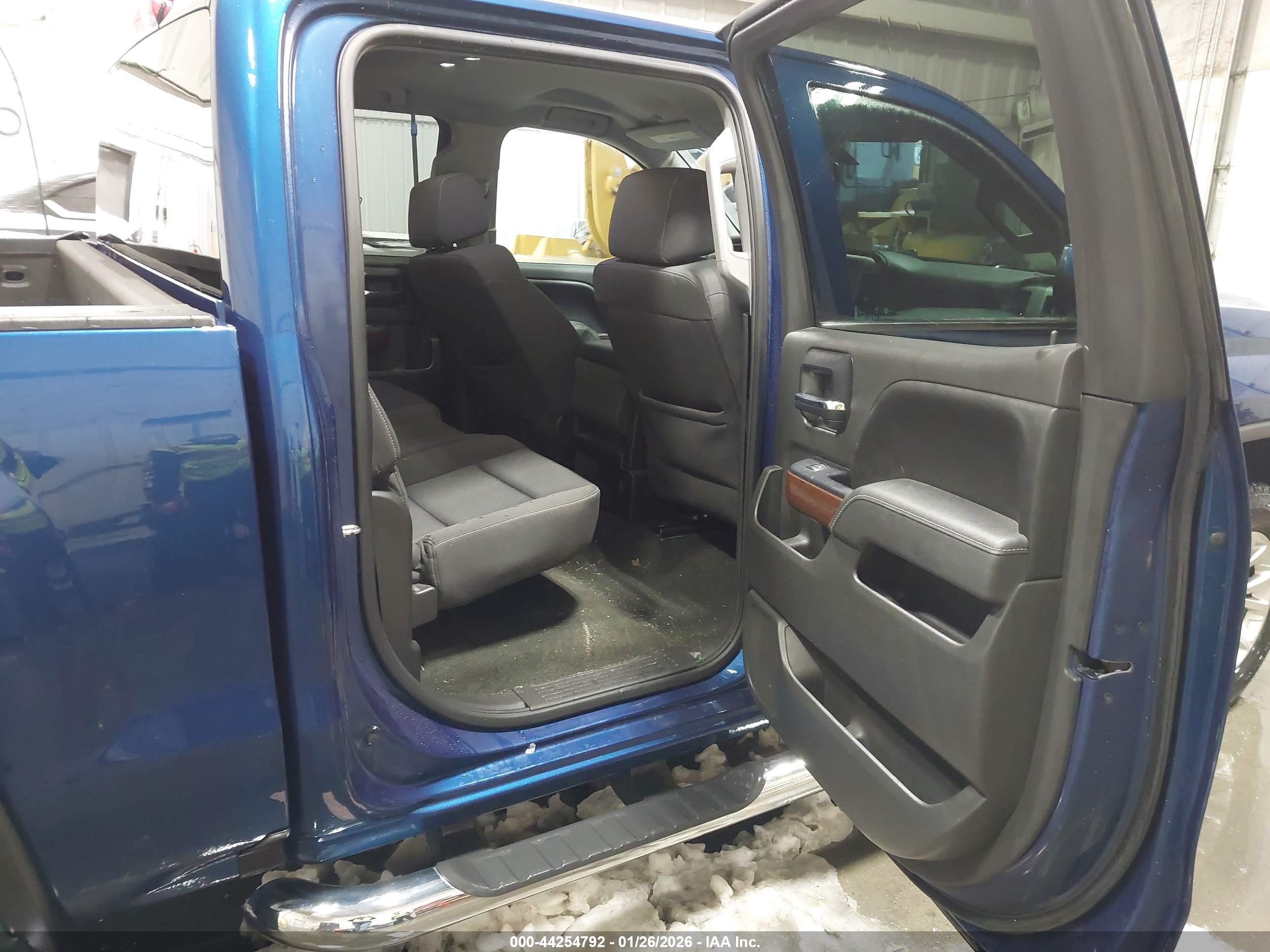 GMC SIERRA image 8