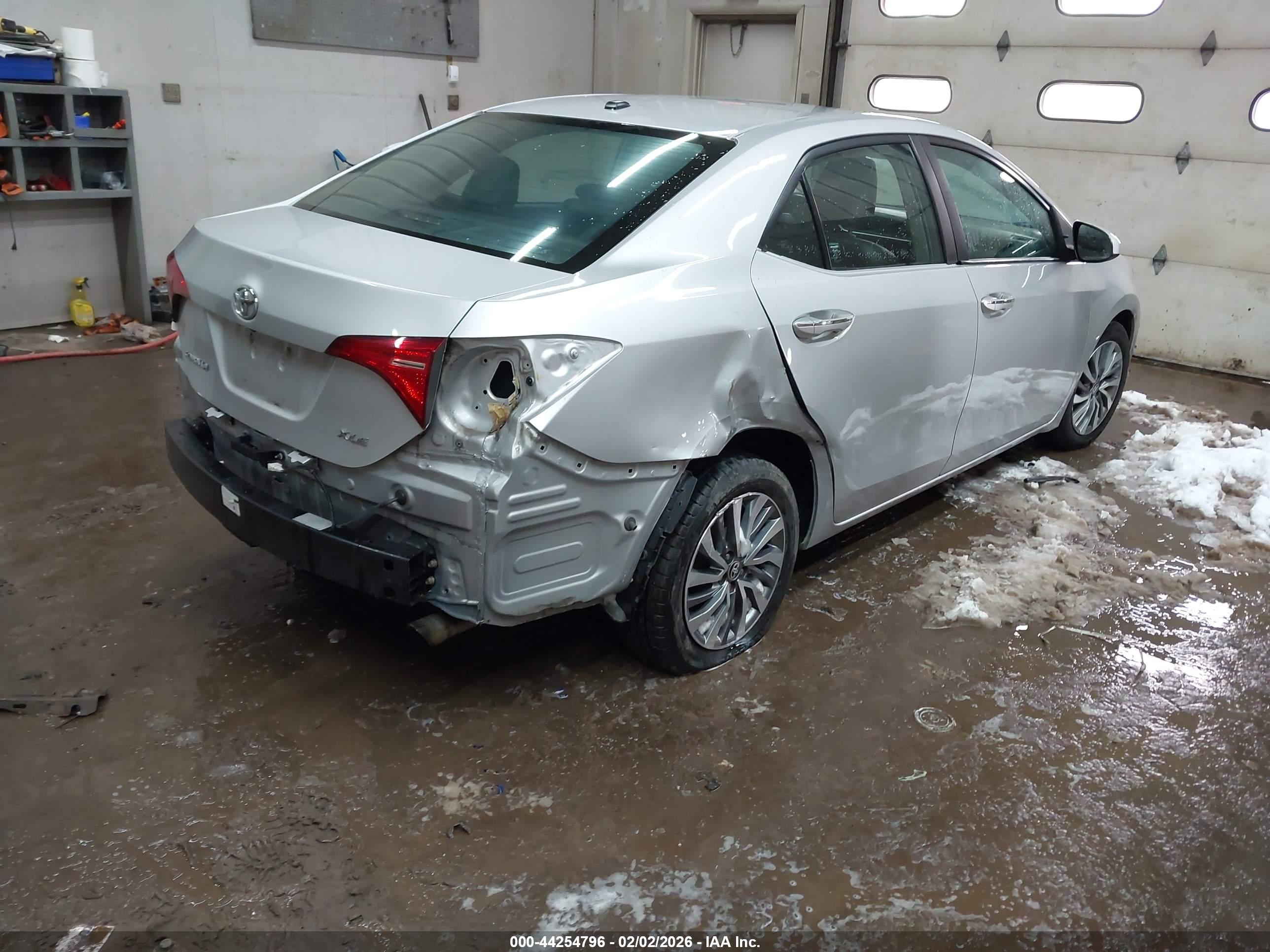 TOYOTA COROLLA image 4