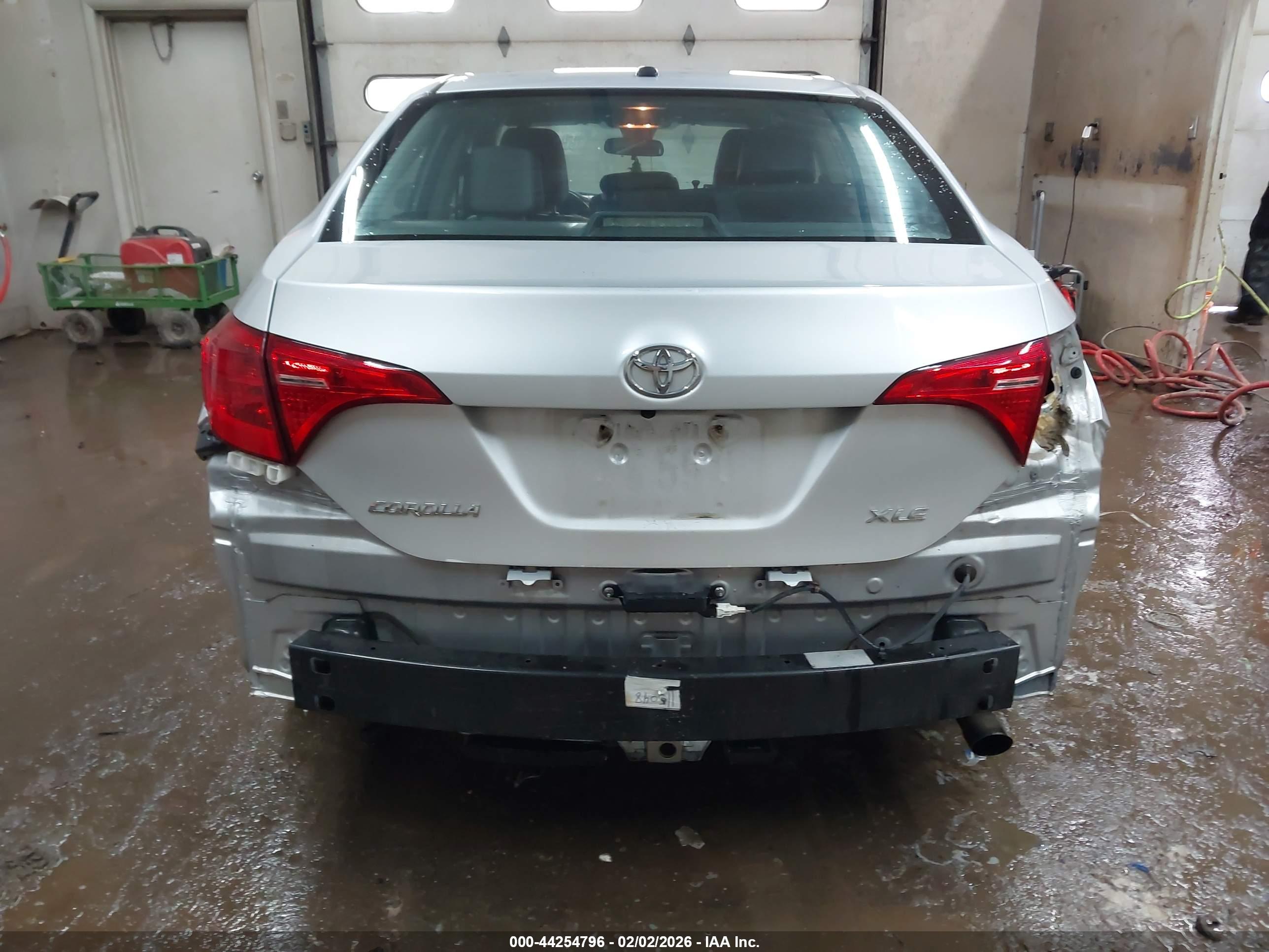 TOYOTA COROLLA image 6