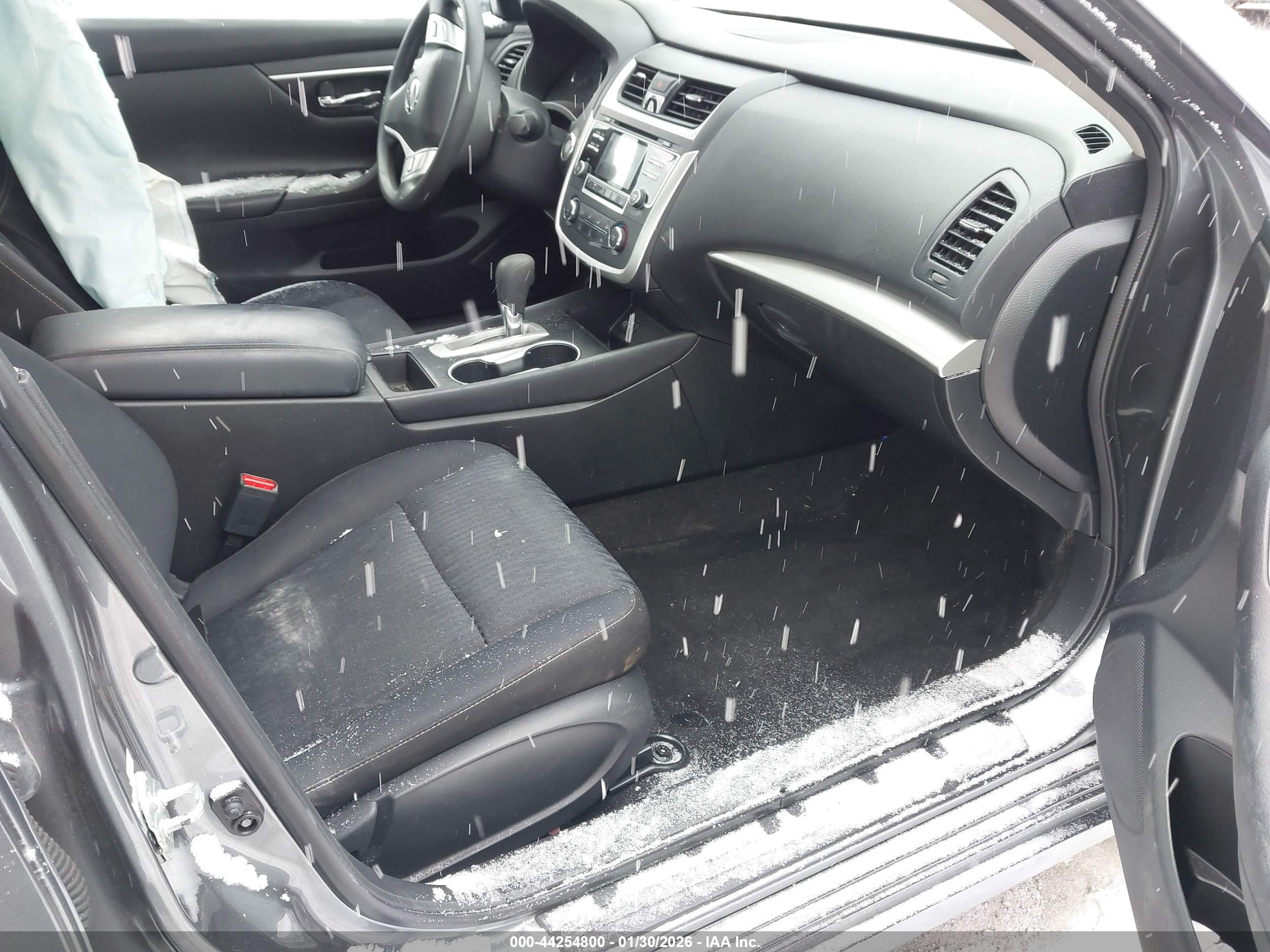 NISSAN ALTIMA image 5