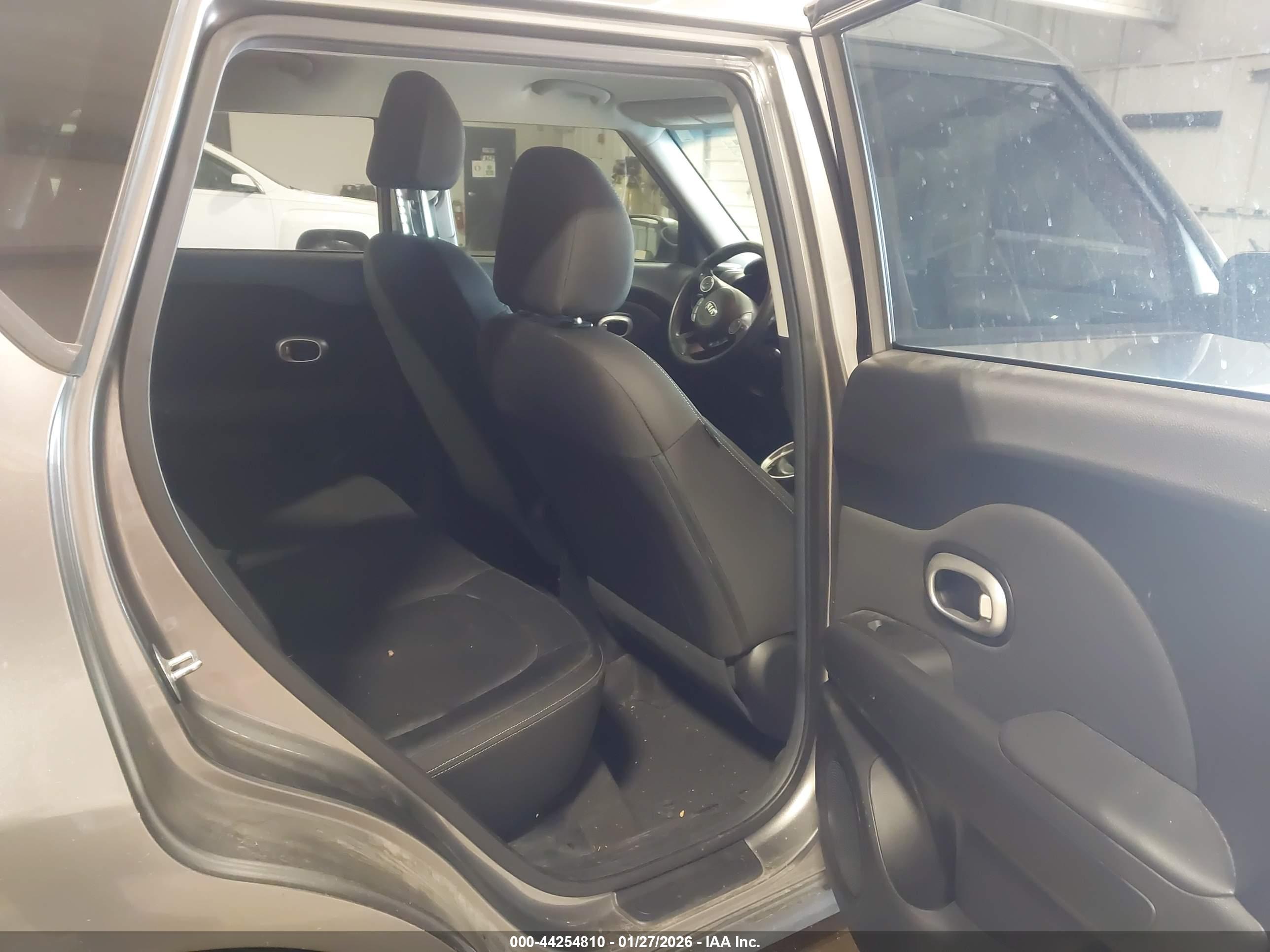 KIA SOUL image 8