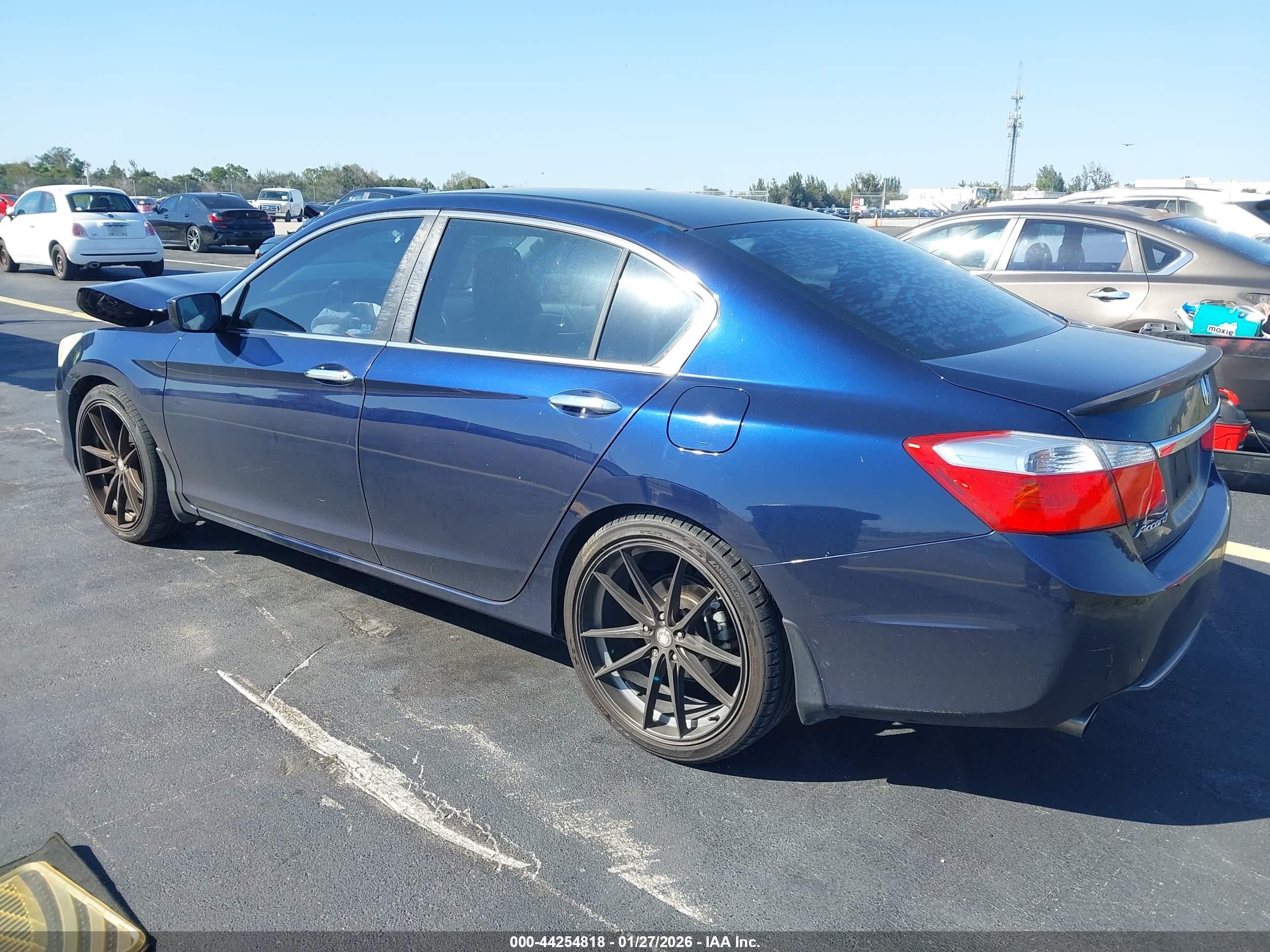 HONDA ACCORD image 3