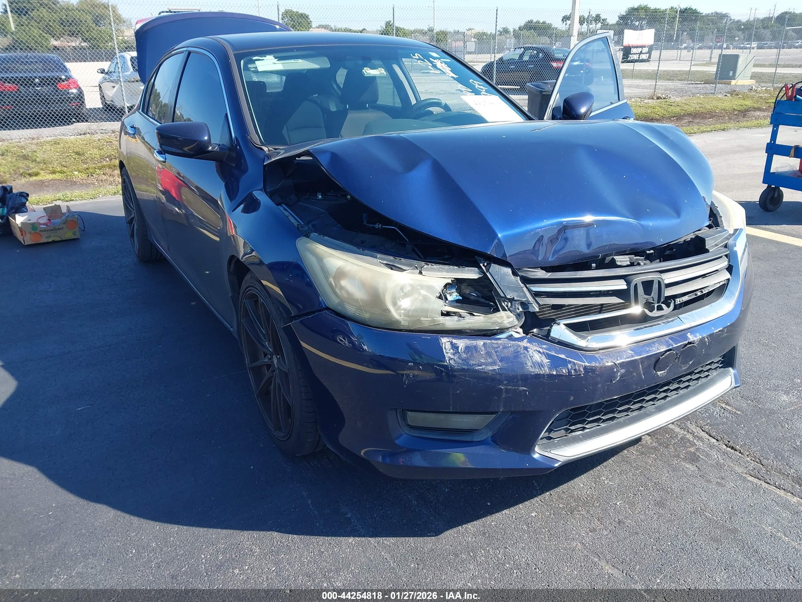 HONDA ACCORD image 6