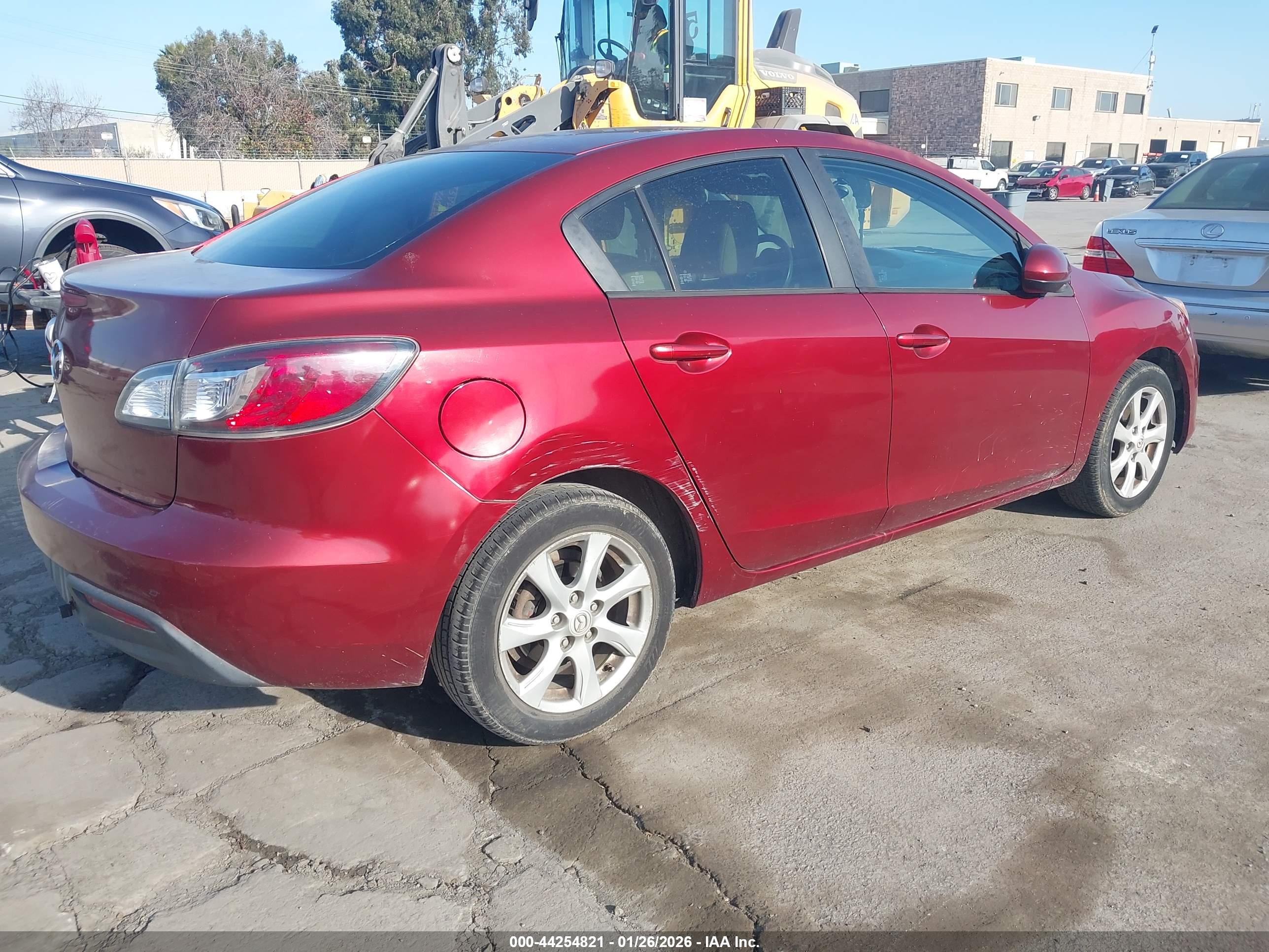 MAZDA MAZDA3 image 4