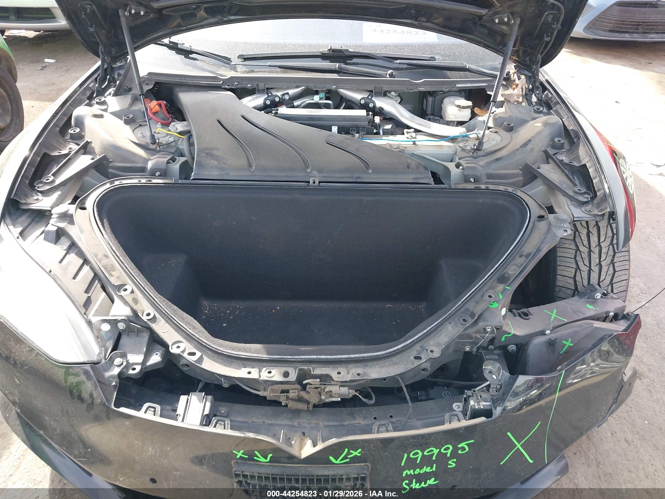 TESLA MODEL image 10