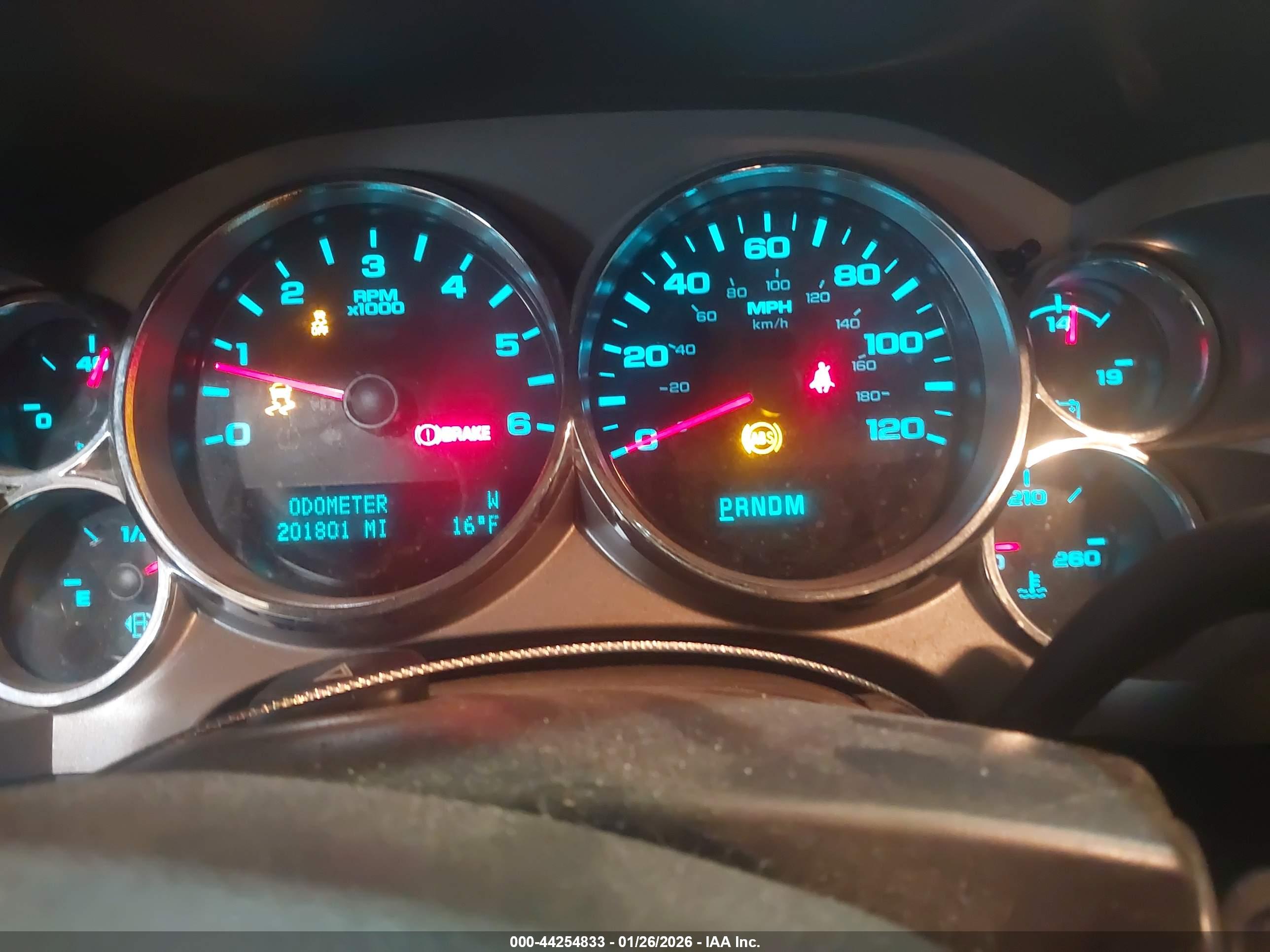 CHEVROLET SILVERADO image 7