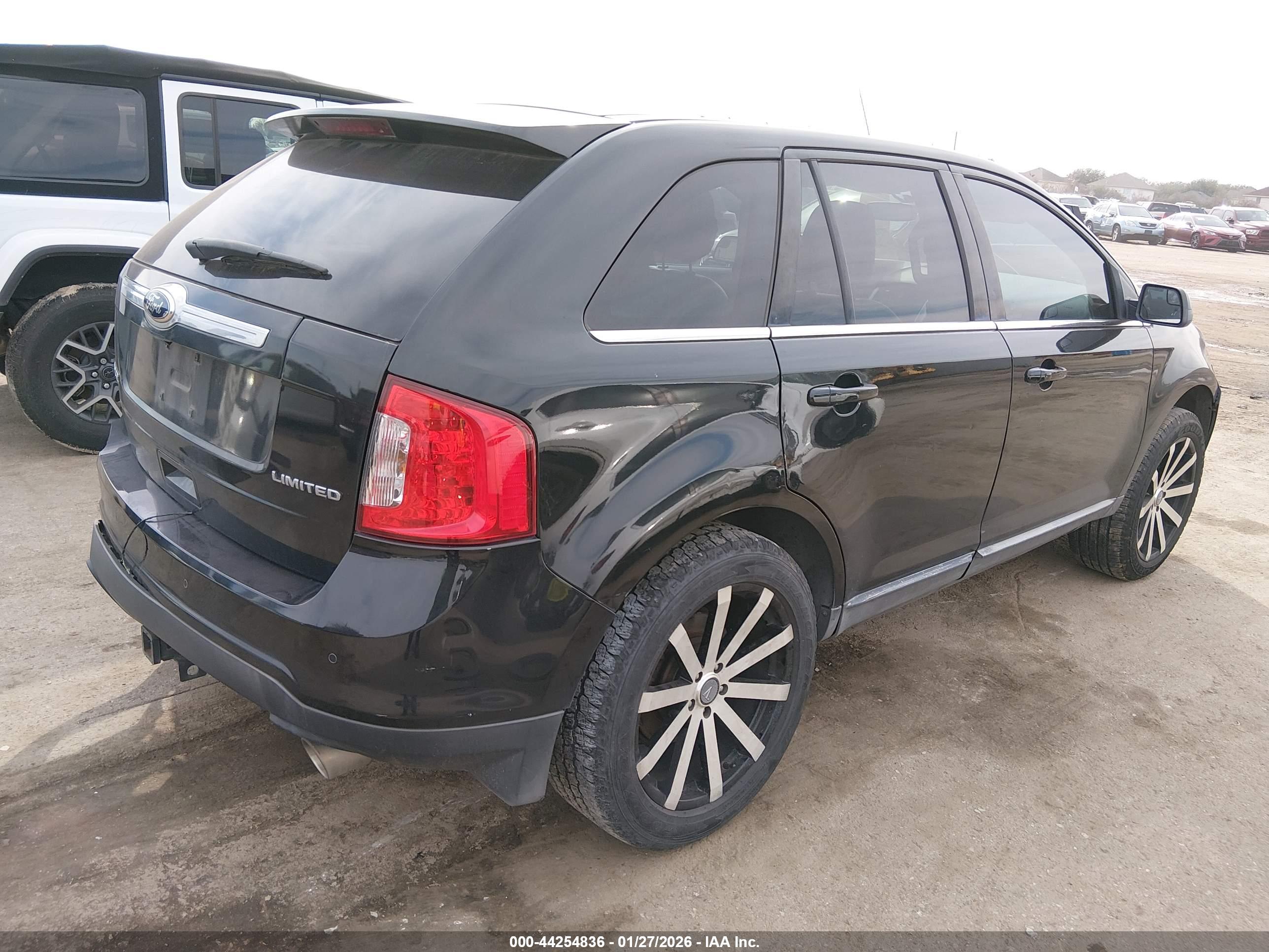 FORD EDGE image 4