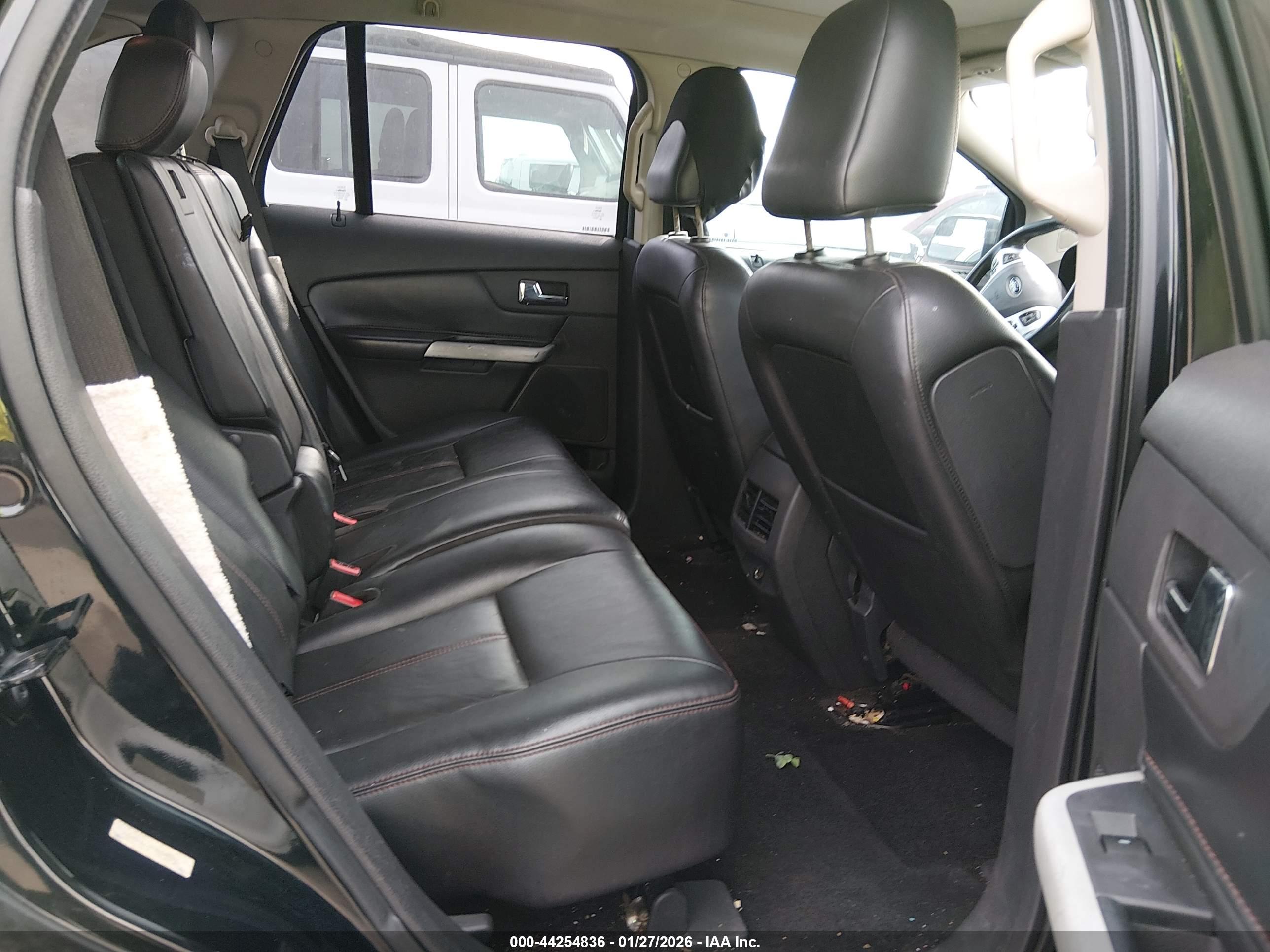 FORD EDGE image 8