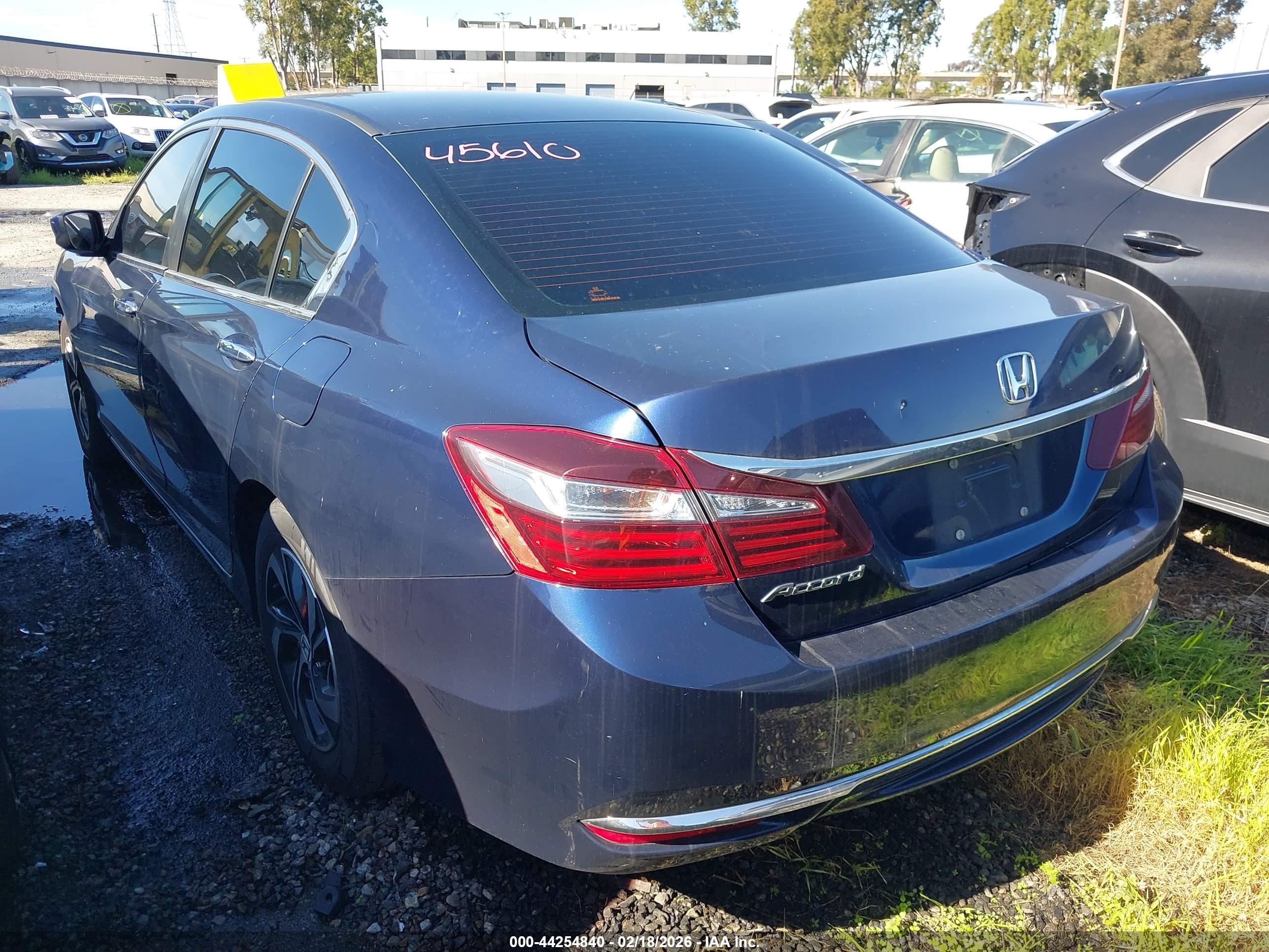 HONDA ACCORD image 3